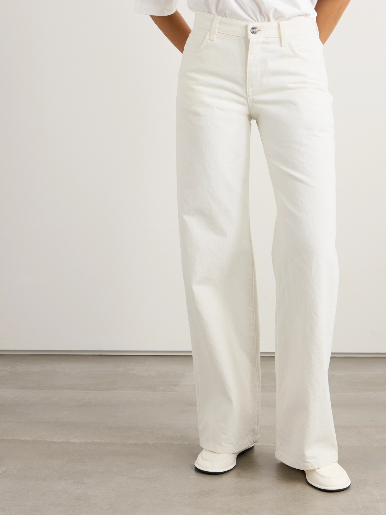 Shop The Row Essentials Eglitta Boyfriend Jeans In White