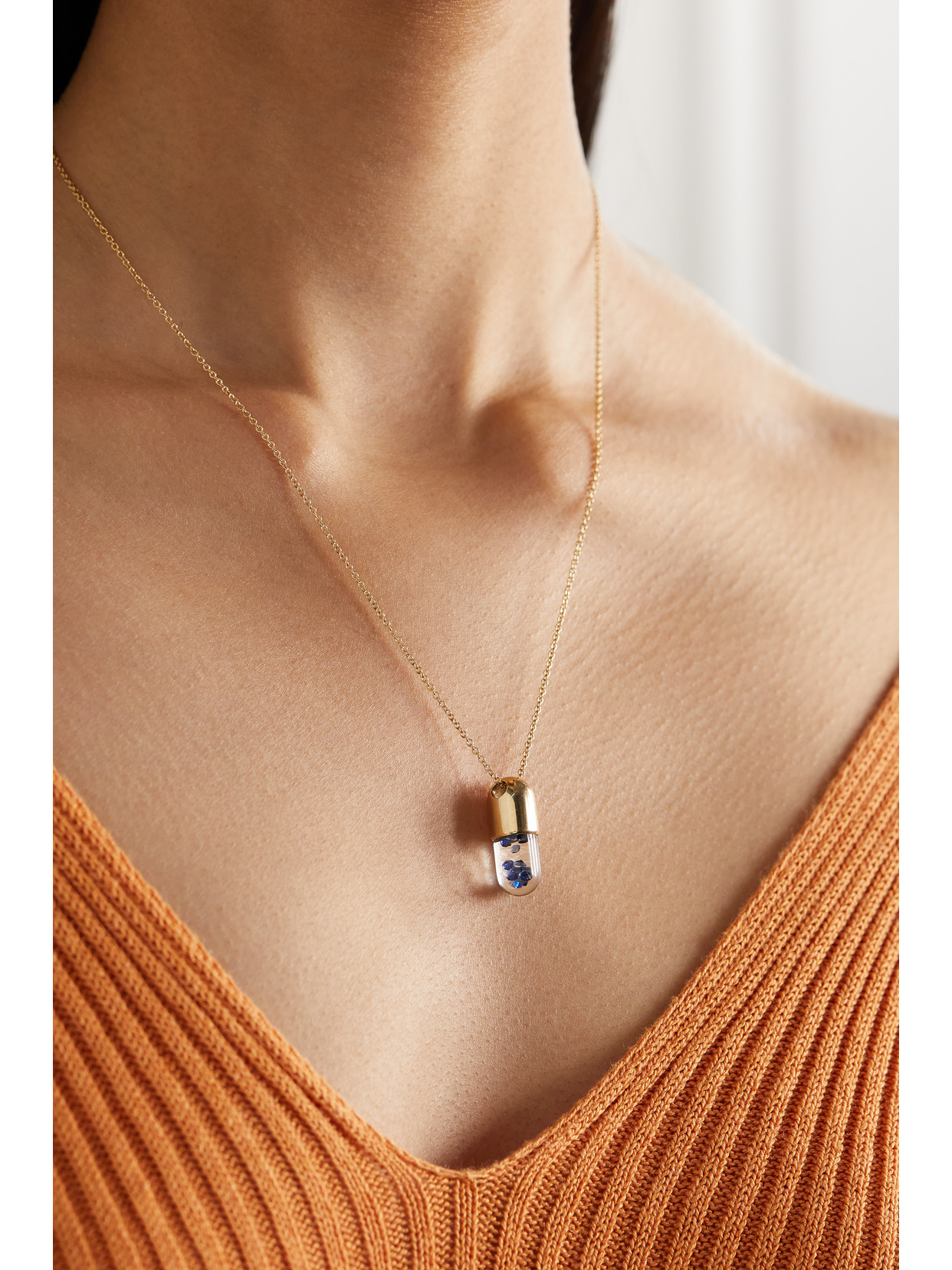 Robinson Pelham Mini Elixir Of Wisdom 18-karat Gold Sapphire Necklace In Gold