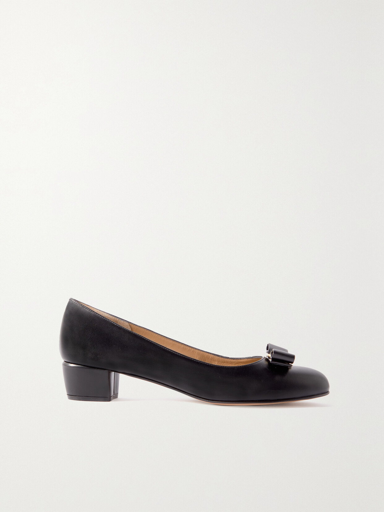 Shop Ferragamo Vara Bow-embellished Leather Pumps In Black