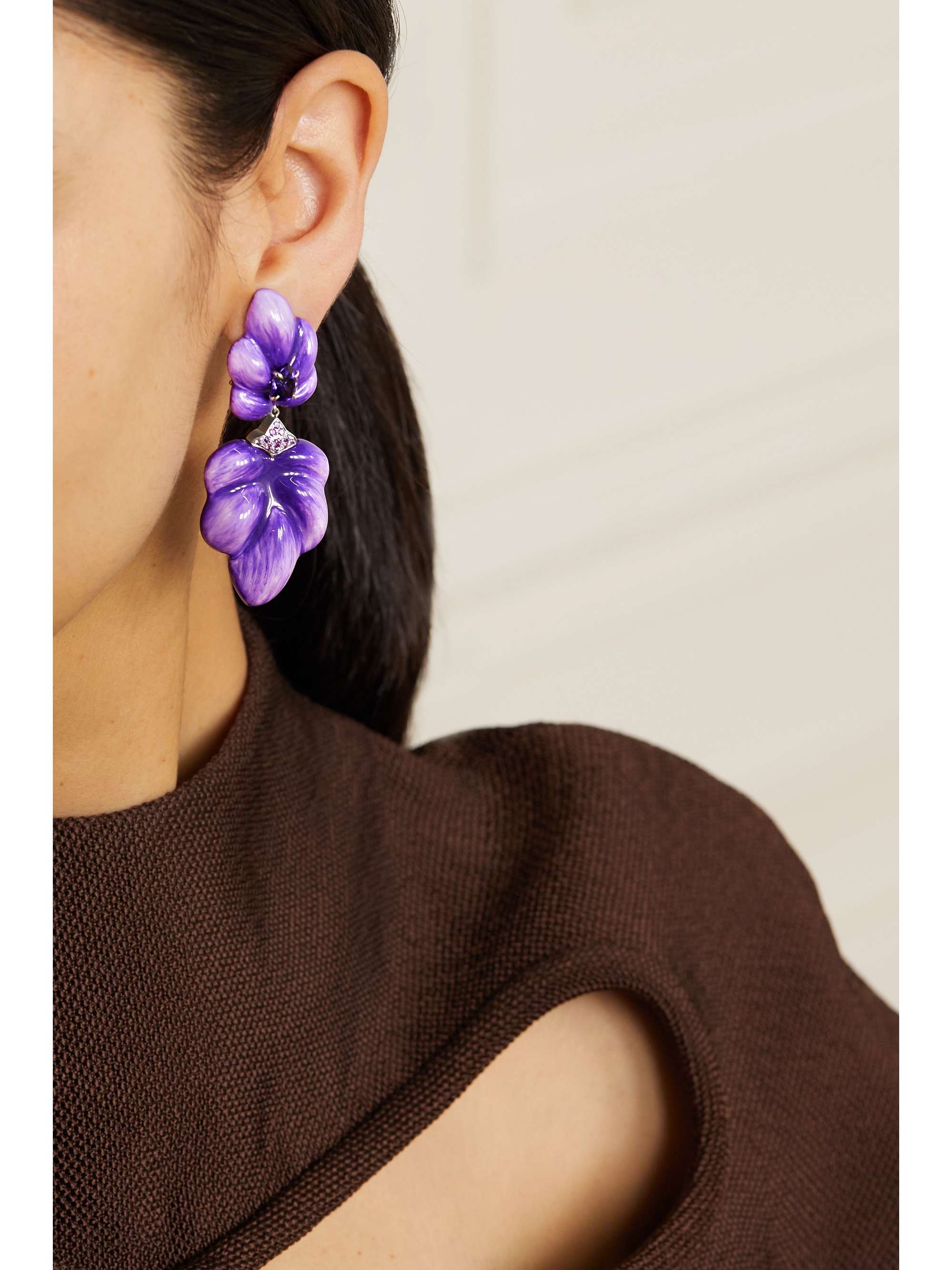SABBADINI 18-karat white gold, lacquer and amethyst clip earrings
