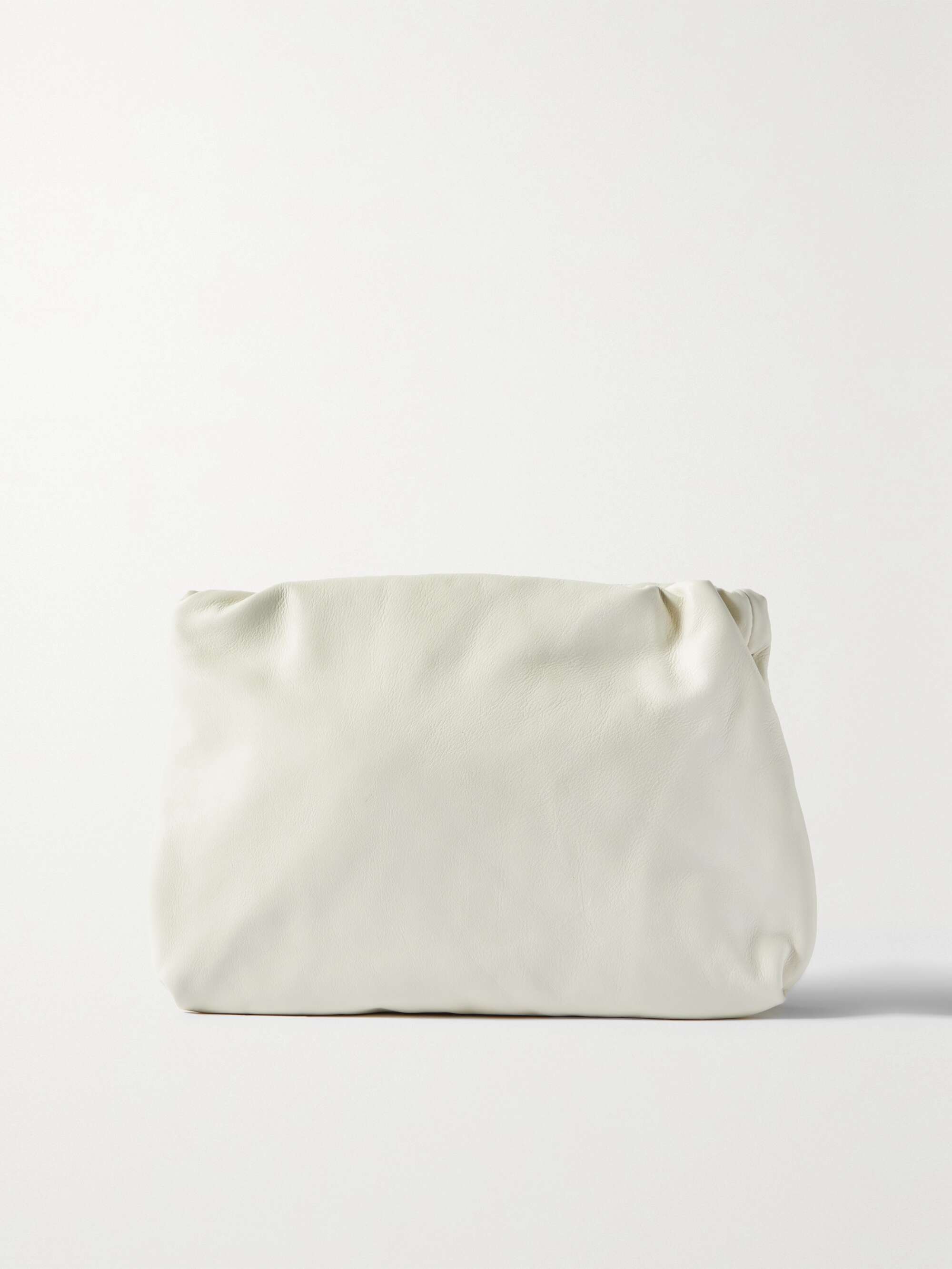 THE ROW Bourse Clutch aus strukturiertem Leder