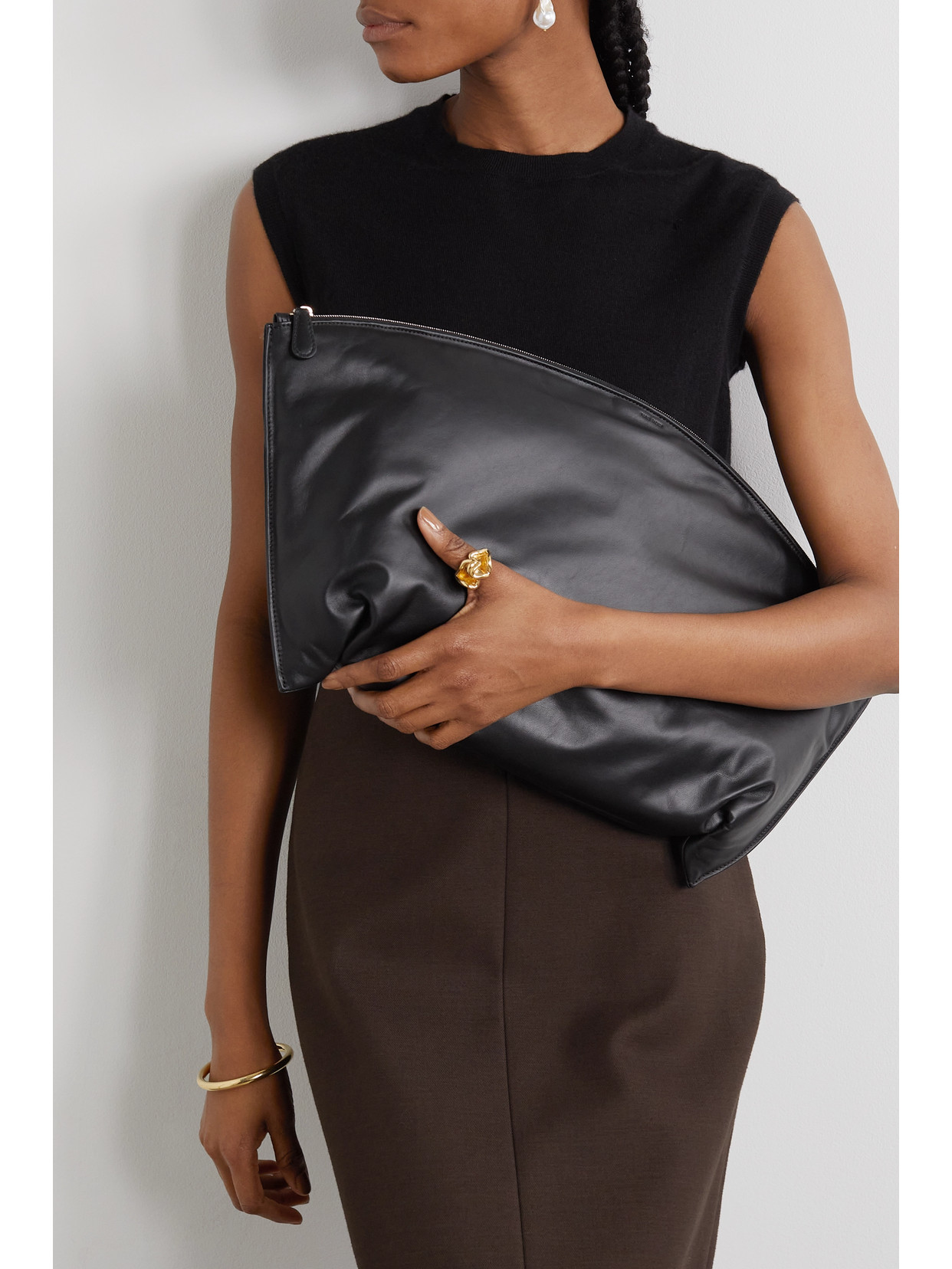 Xl Dante Leather Clutch In Black