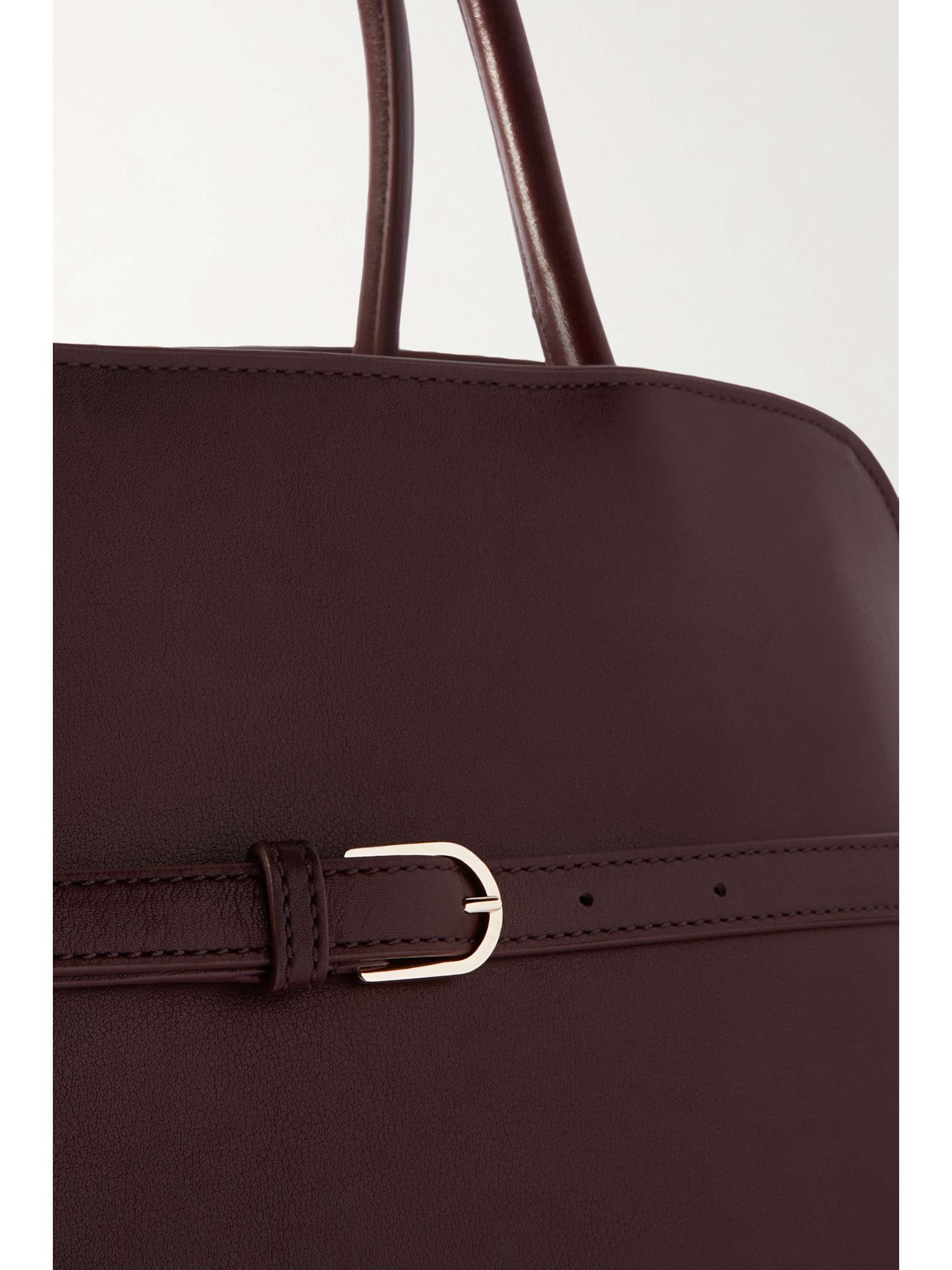 THE ROW Margaux 15 Tote aus Leder mit Schnallen