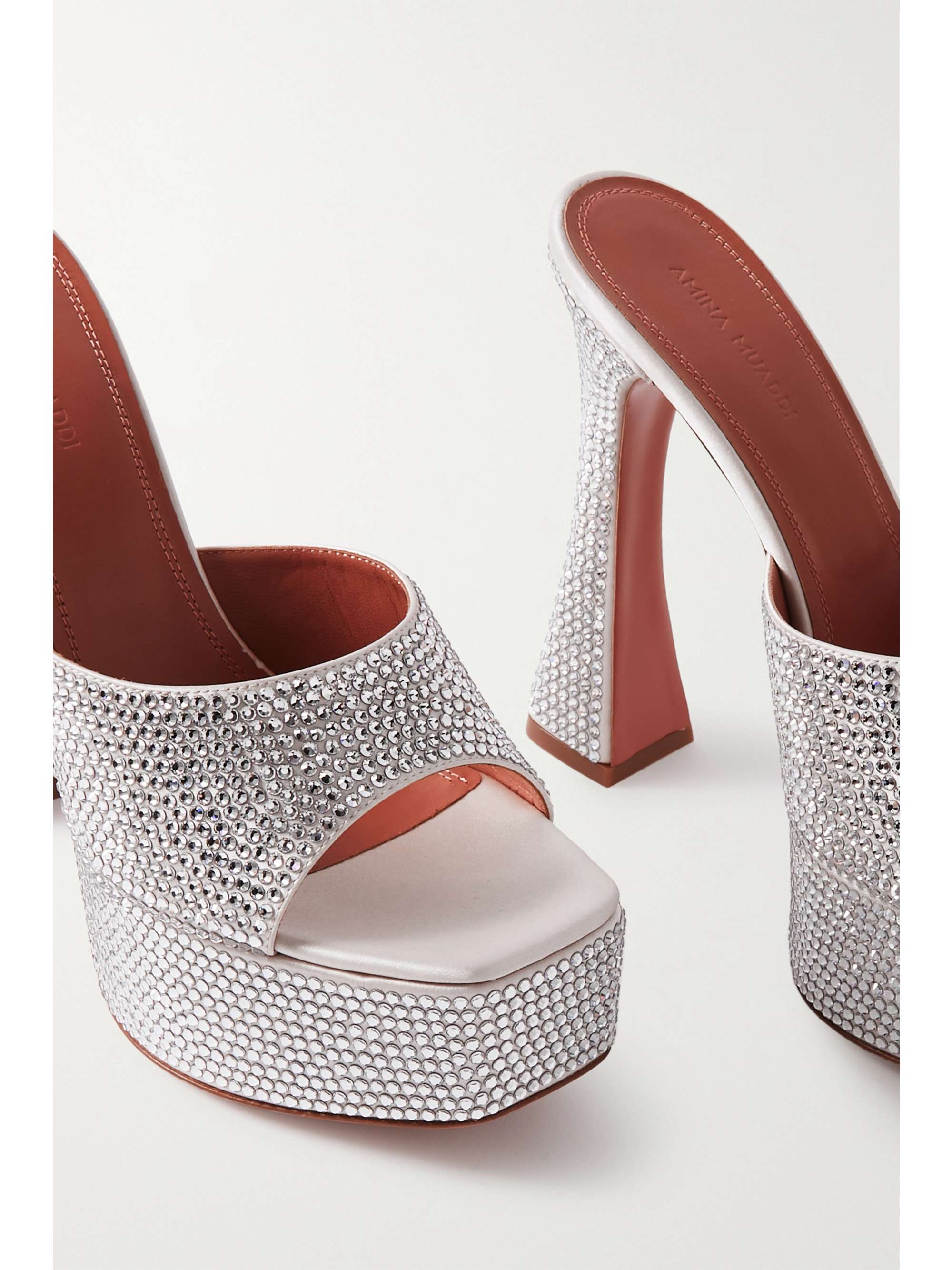 AMINA MUADDI Sandales plates-formes en cuir verni Dalida