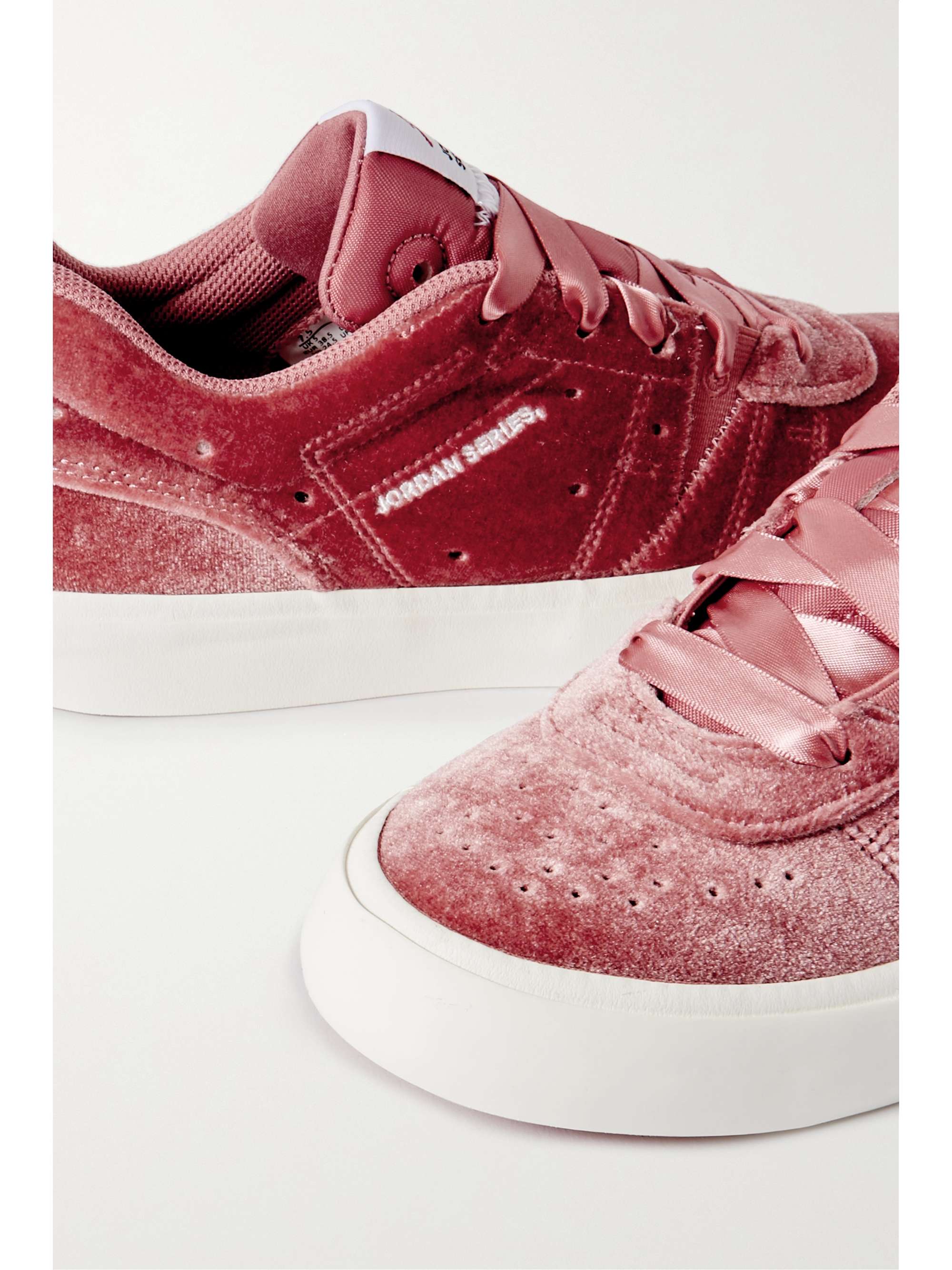 NIKE Jordan Series .05 velour sneakers