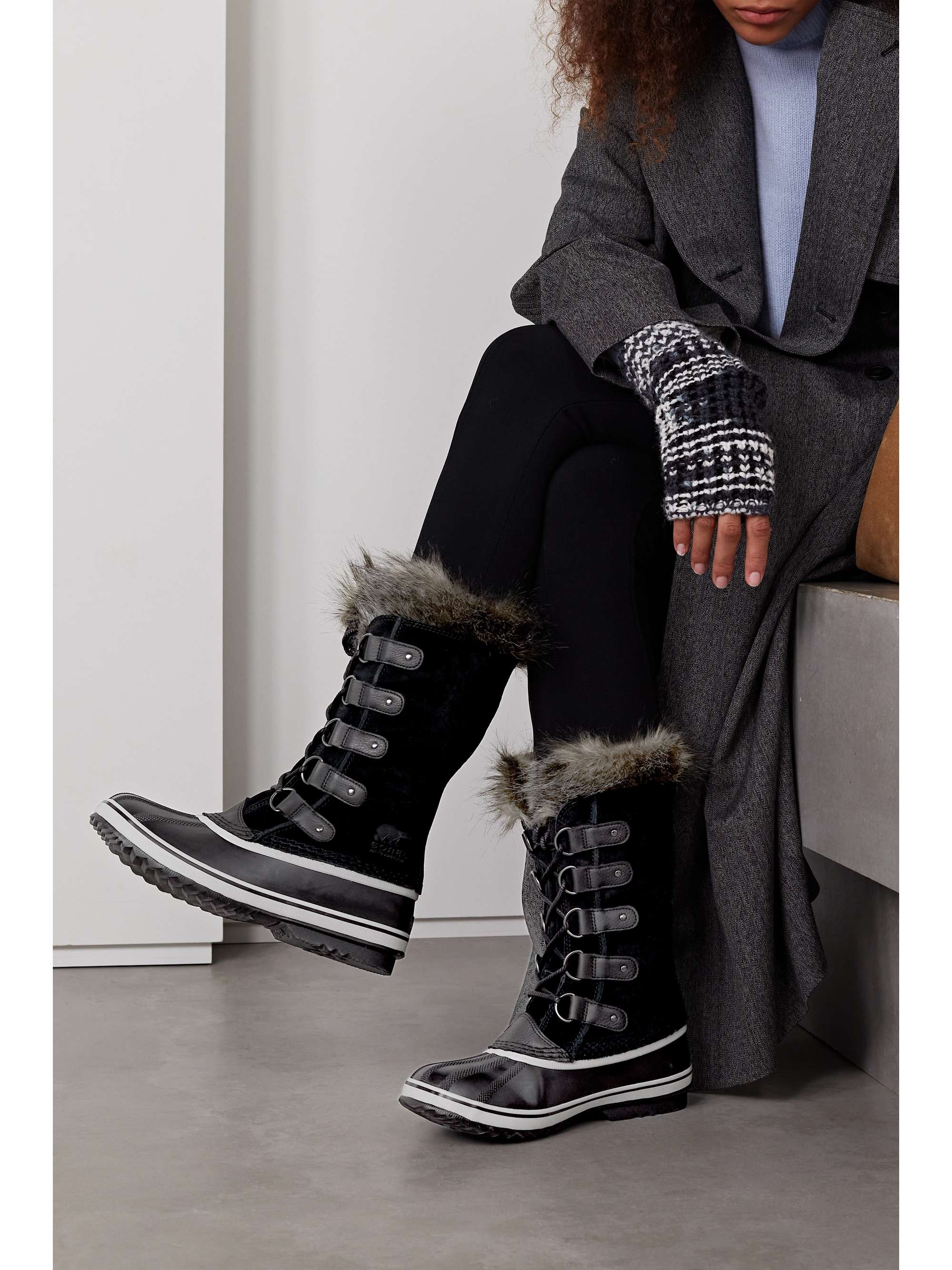 sorel joan of arctic quarry black