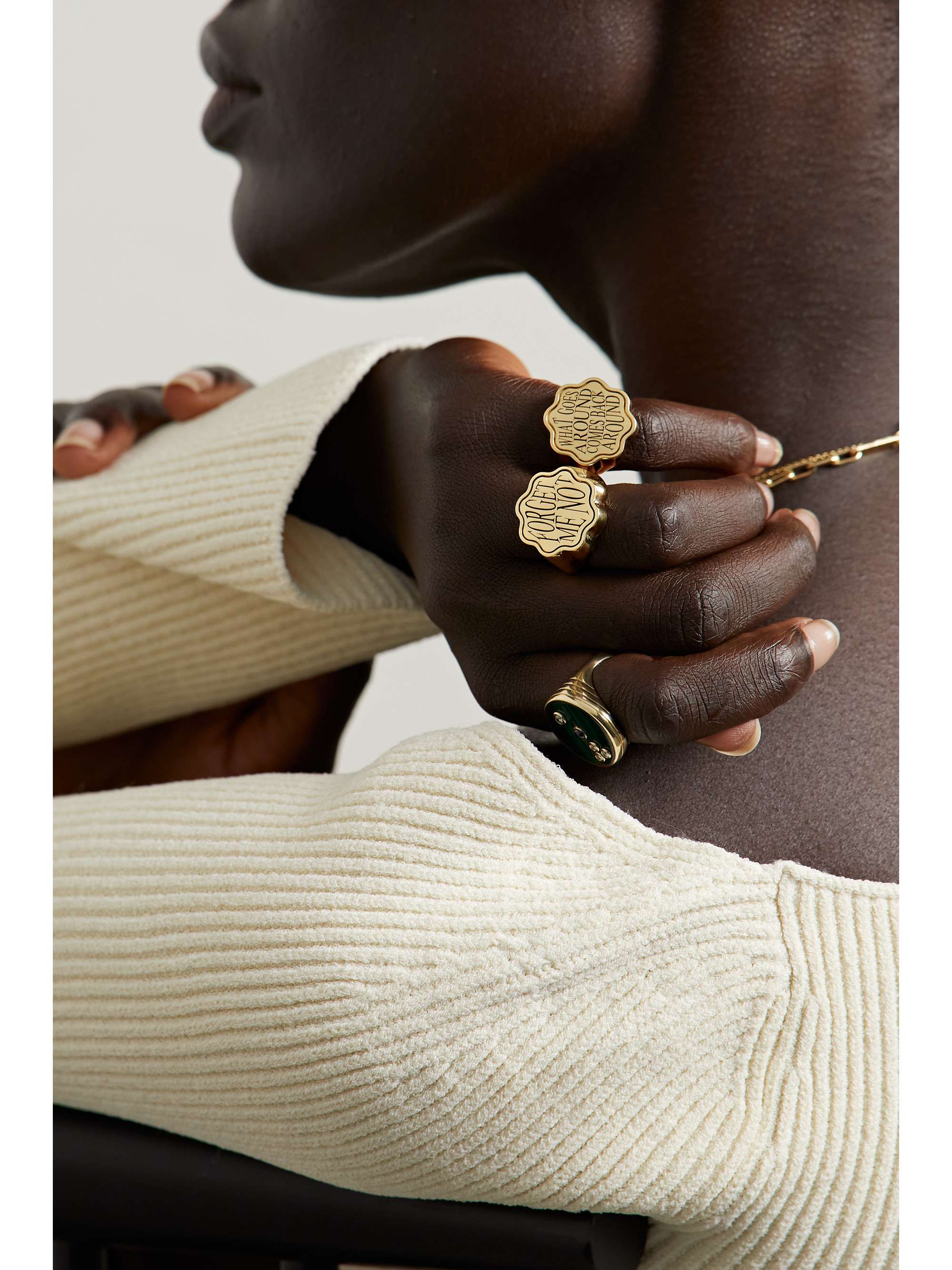 RETROUVAÍ Talisman 14-karat gold signet ring