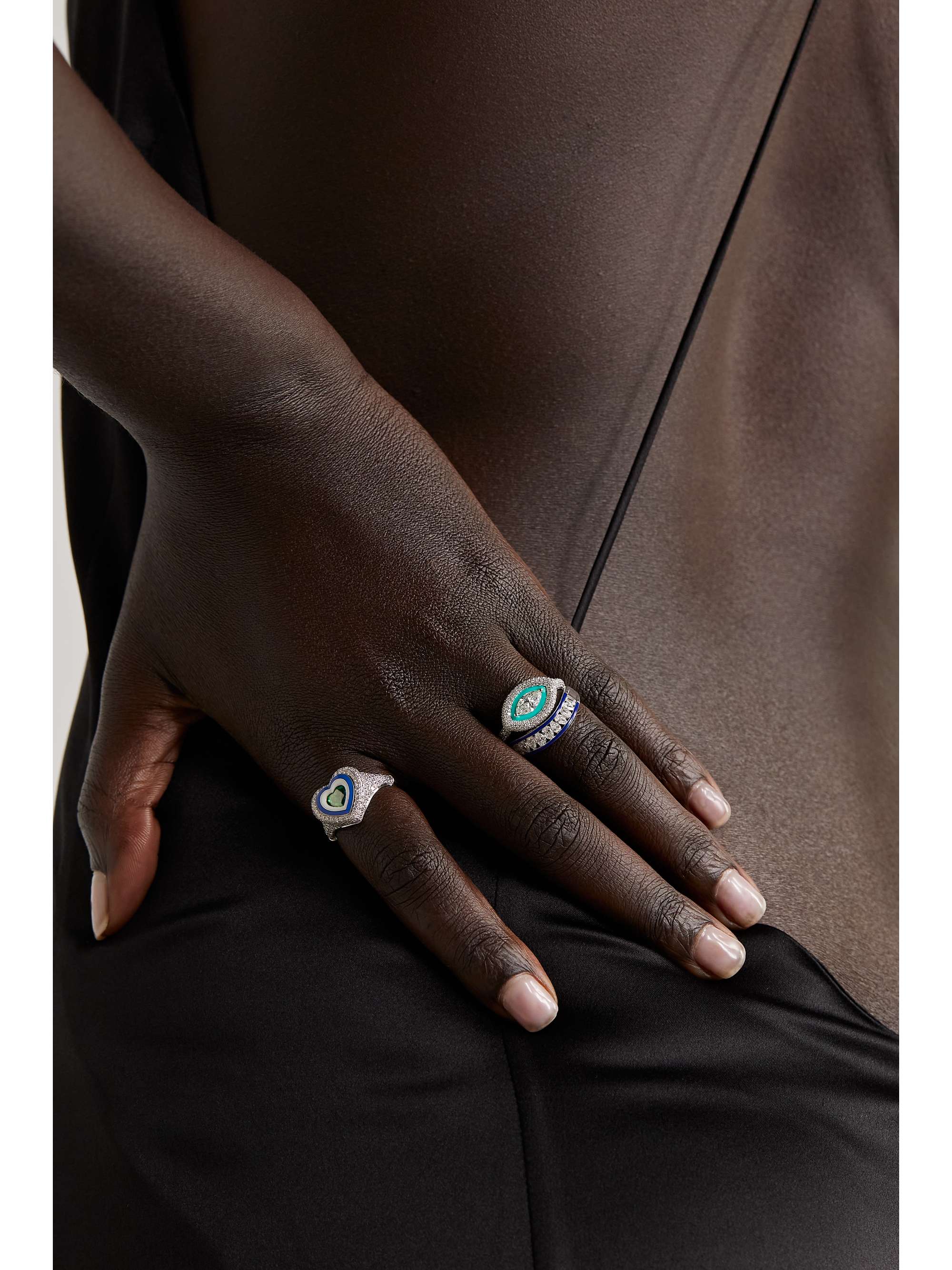 KAMYEN 18-karat white gold, enamel, diamond and emerald ring
