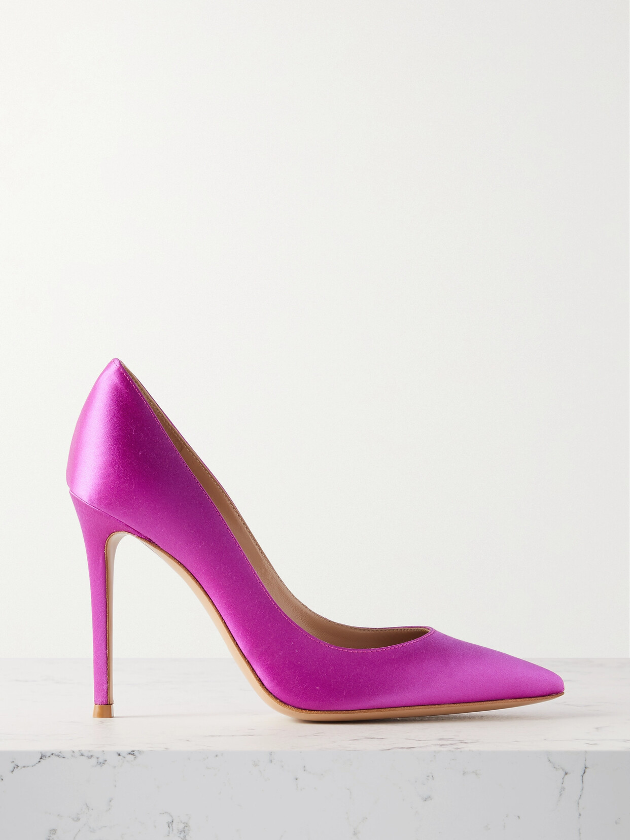 Gianvito Rossi 105 Satin Pumps - Pink
