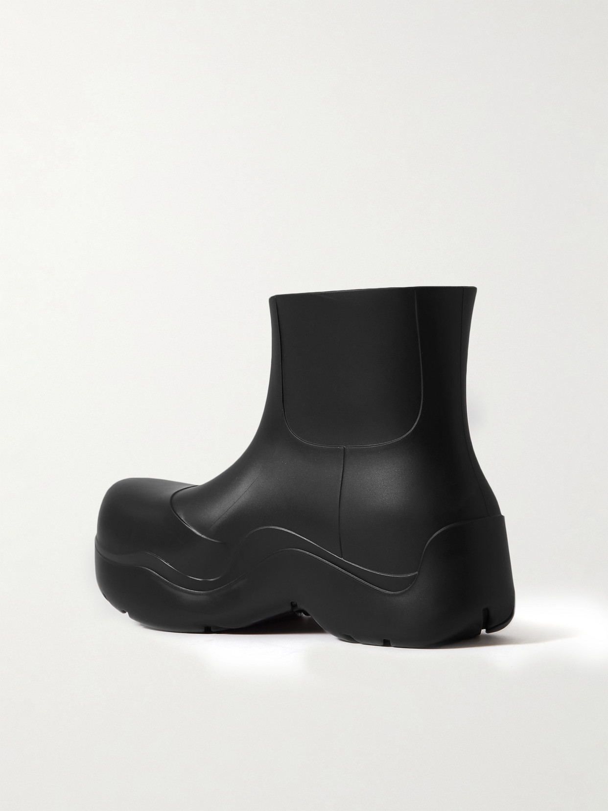 BOTTEGA VENETA RUBBER RAIN BOOTS