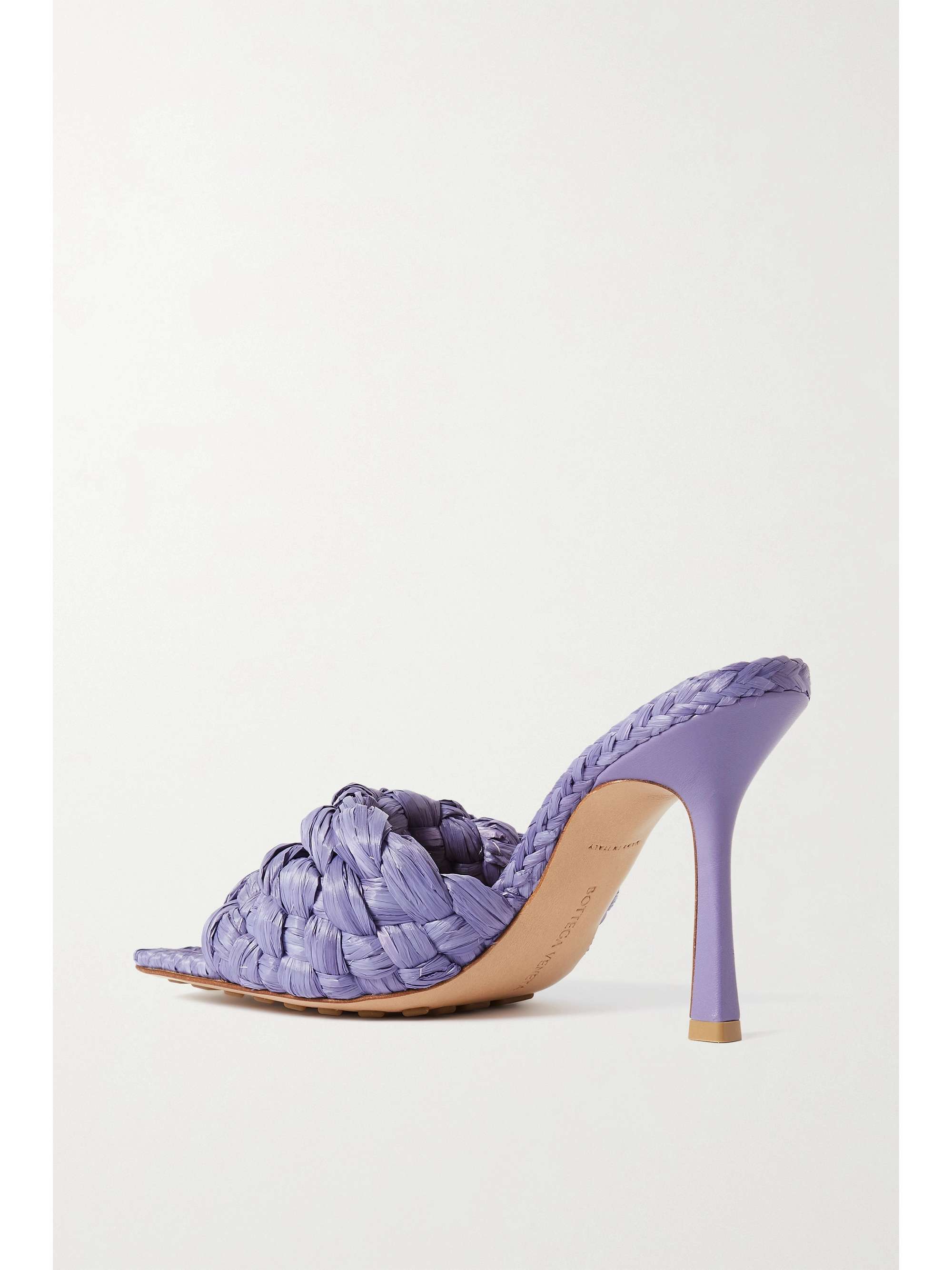 BOTTEGA VENETA Mules en raphia Intrecciato