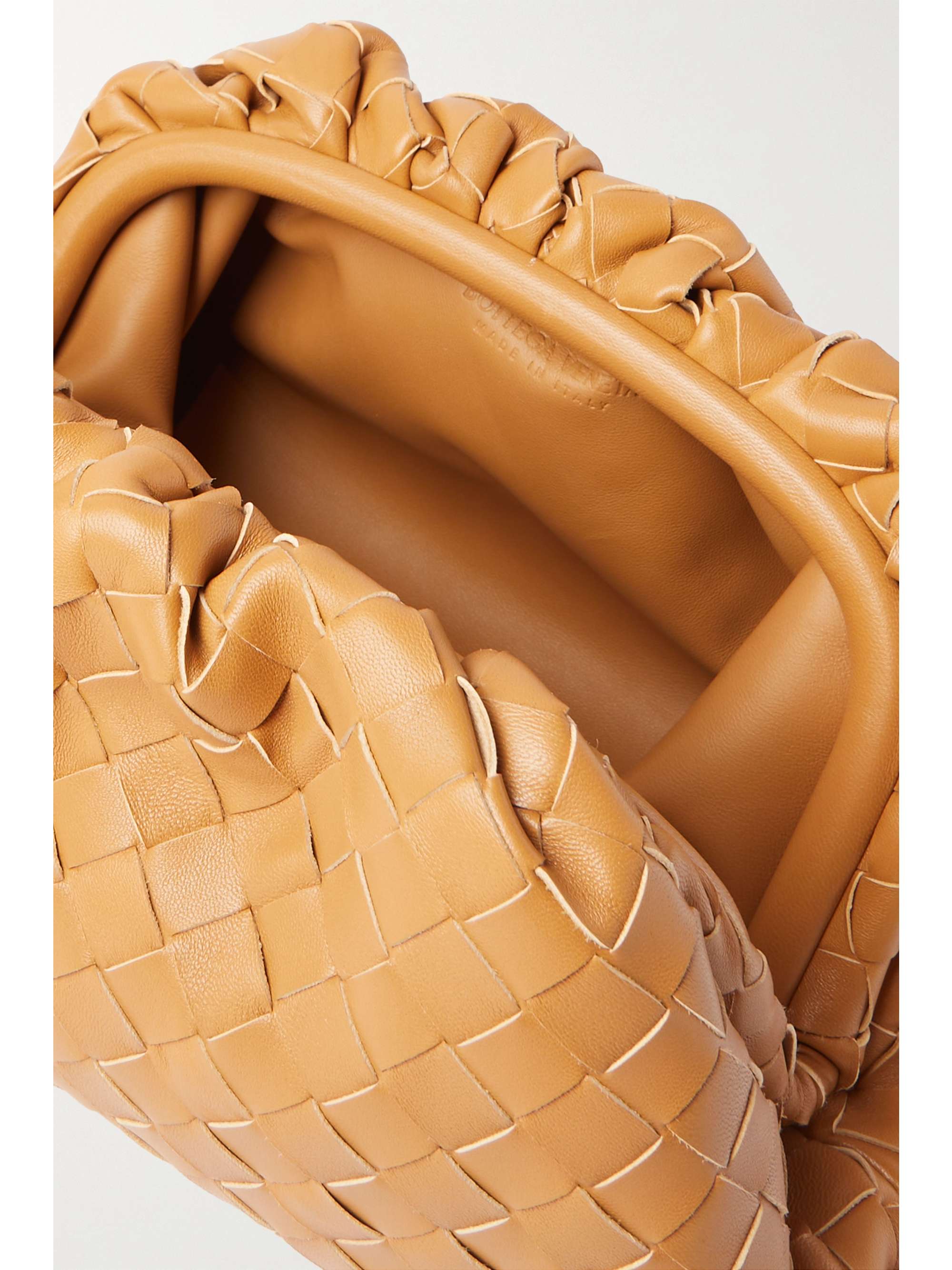 Pouch bag bottega outlet