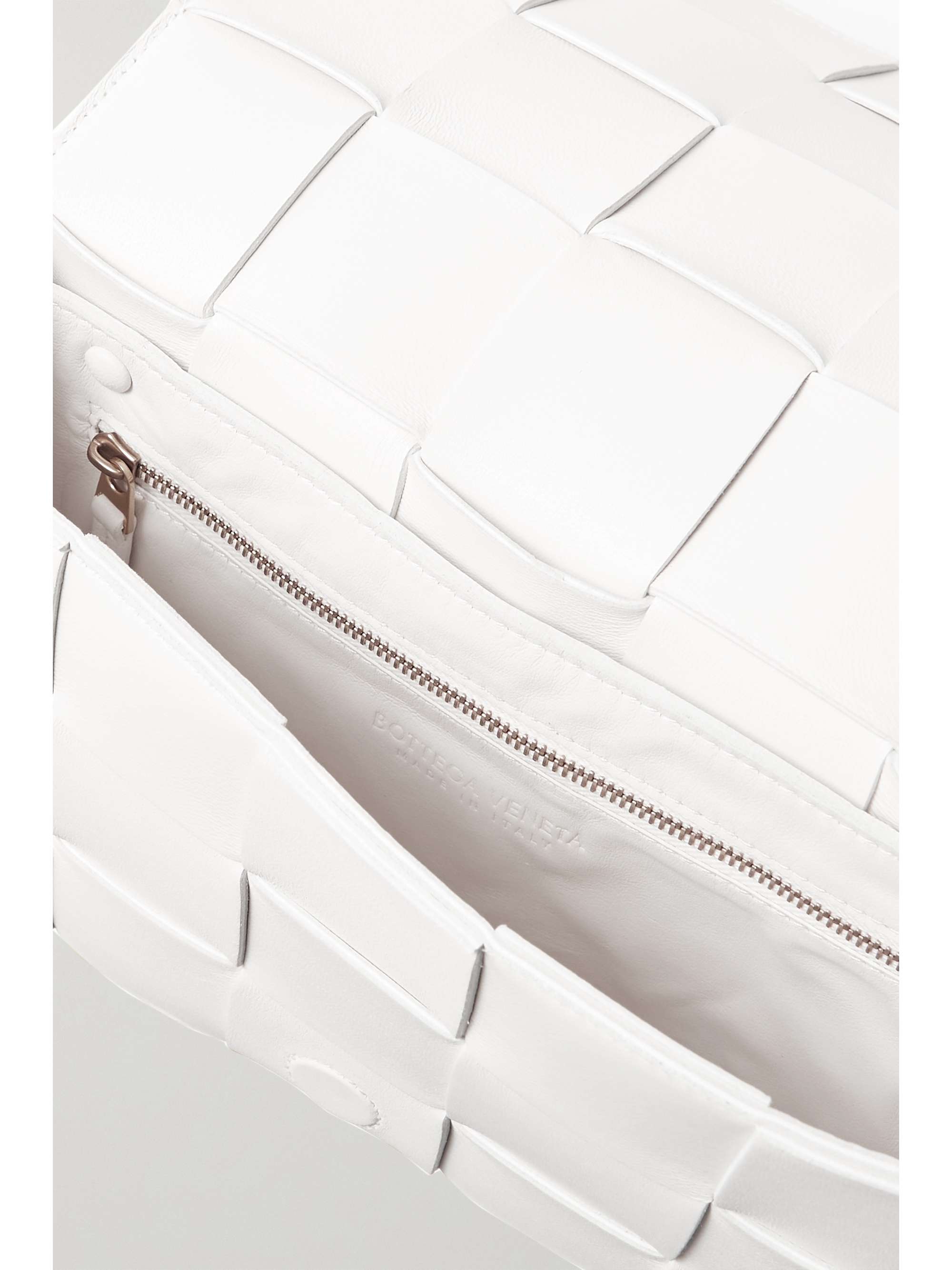 BOTTEGA VENETA Cassette intrecciato leather shoulder bag