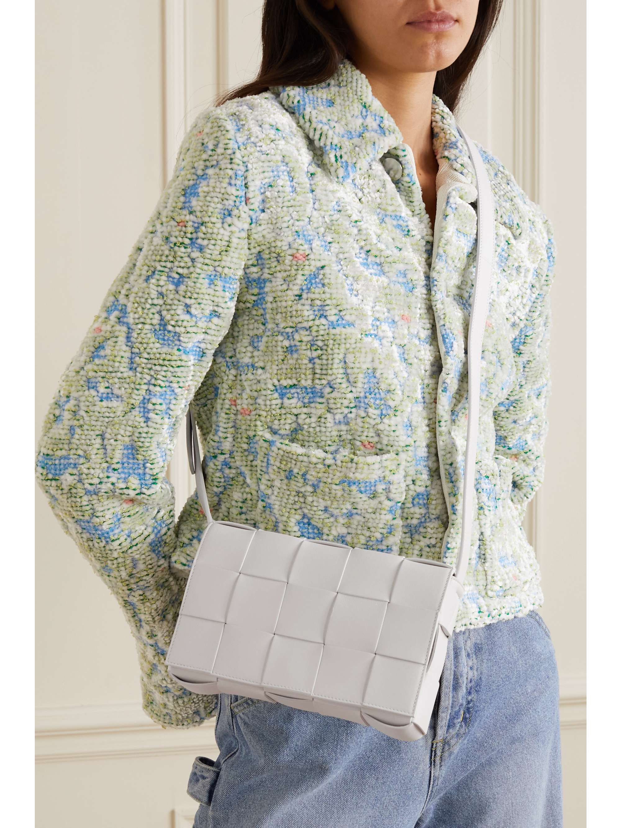 BOTTEGA VENETA Cassette intrecciato leather shoulder bag