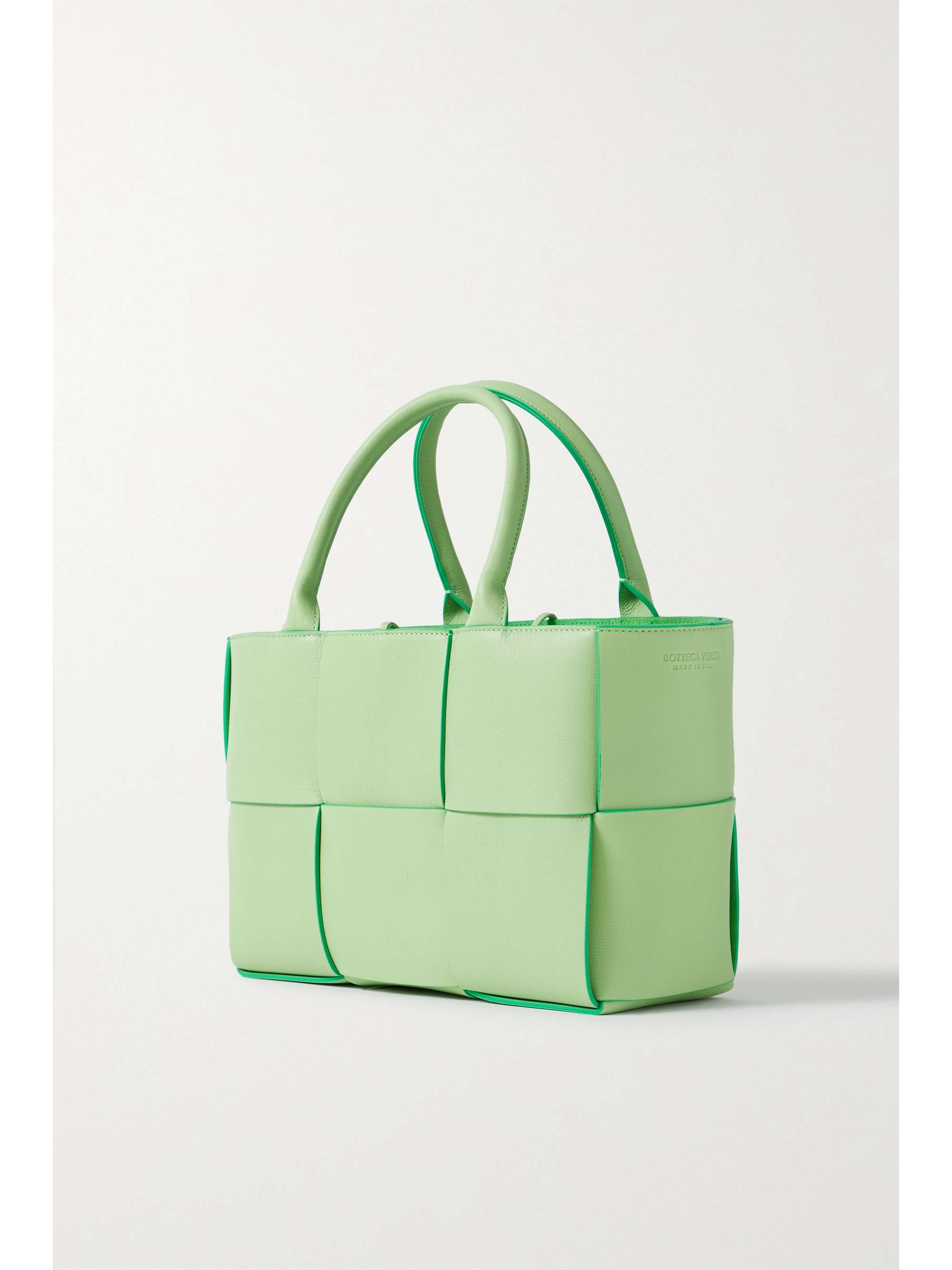 BOTTEGA VENETA Arco medium intrecciato leather tote