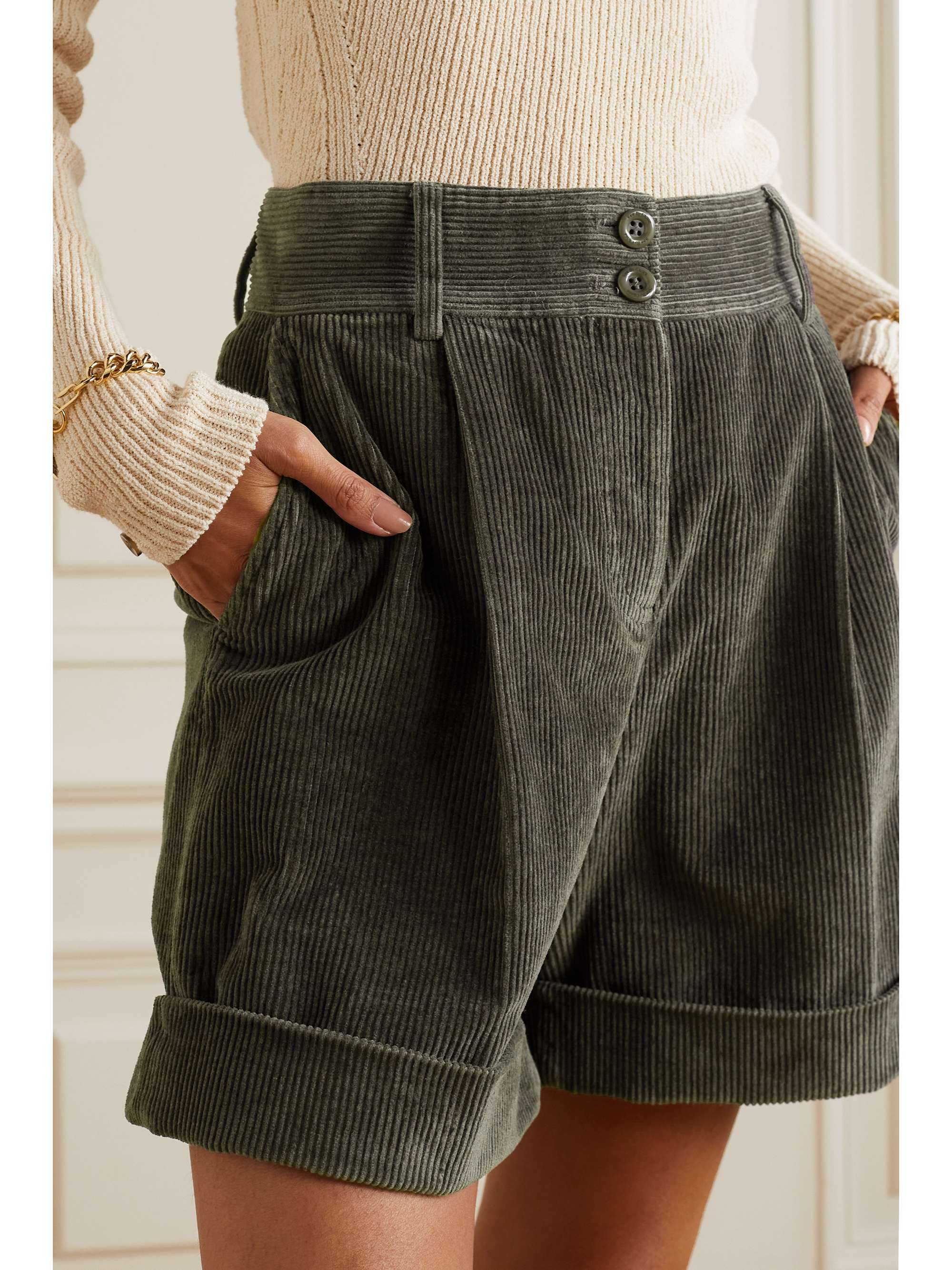 パンツ AURALEE WASHED CORDUROY CUTOFF SHORTS AURALEE WASHED CORDUROY CUTOFF SHORTS（auralee WASHED