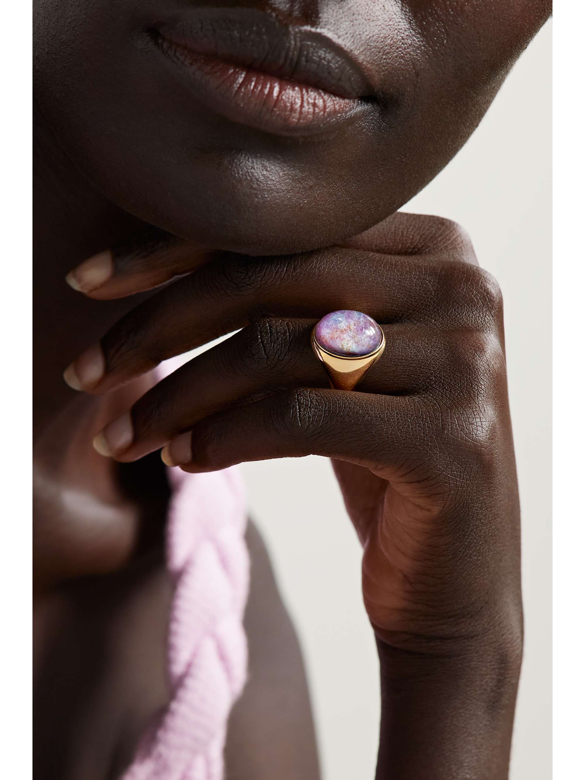 ANDREA FOHRMAN Large Signet 14-karat gold, diamond and ruby kyanite ring