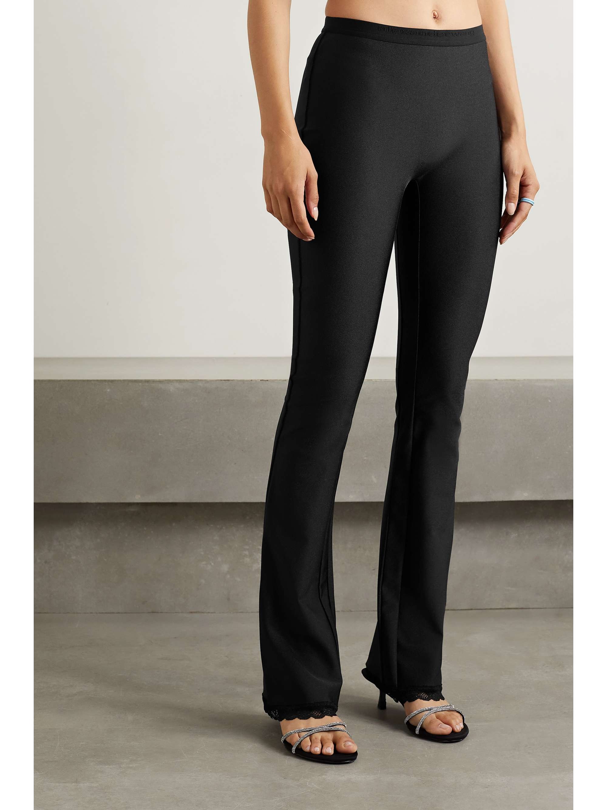 T BY ALEXANDER WANG Ausgestellte Leggings aus Stretch-Material mit Spitzenbesätzen