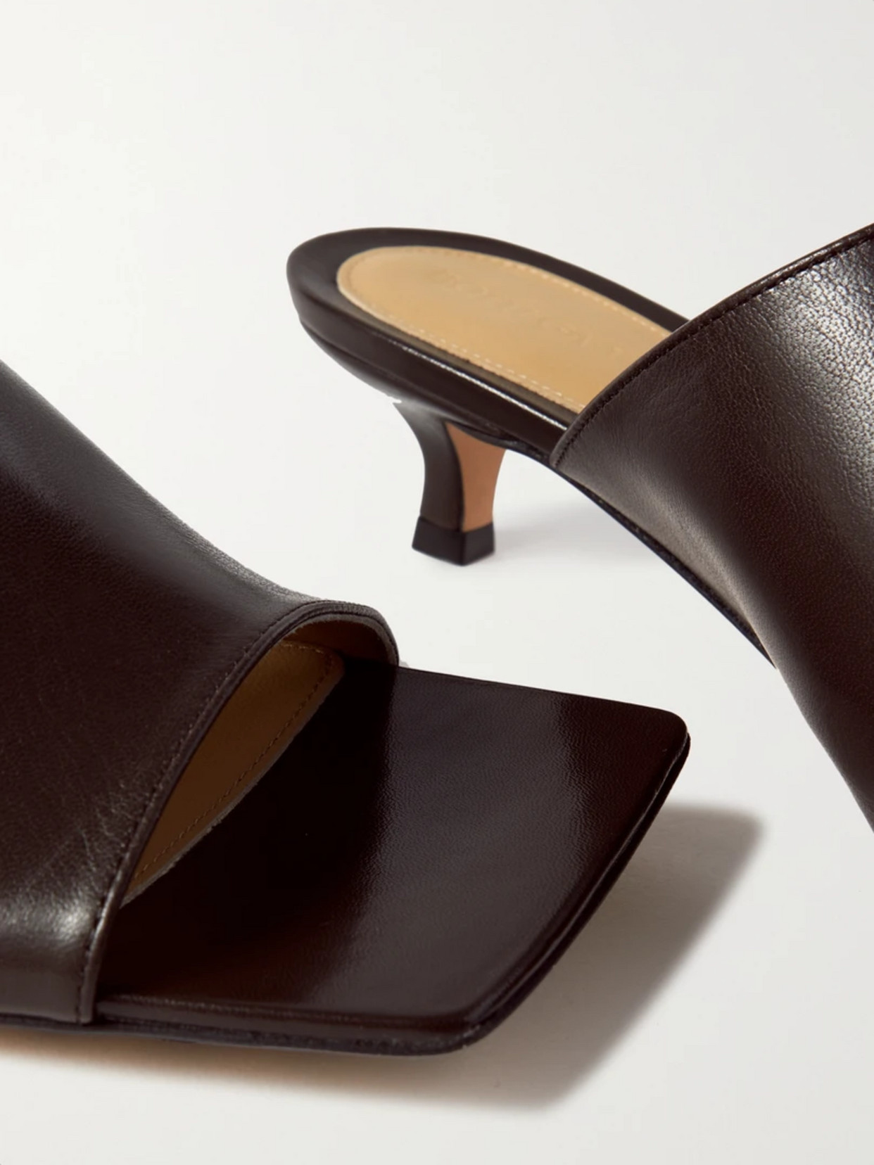 BOTTEGA VENETA LEATHER MULES