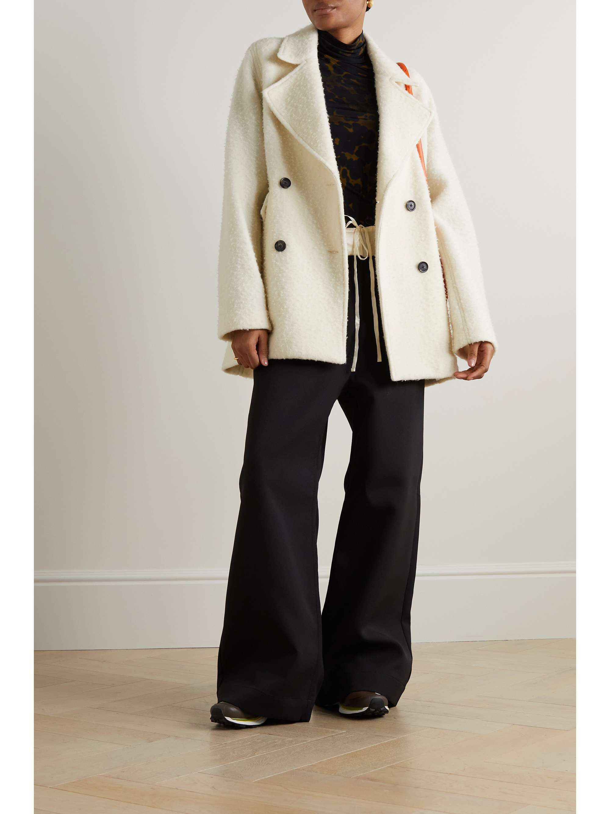 HOLZWEILER Fozia oversized double-breasted fleece coat