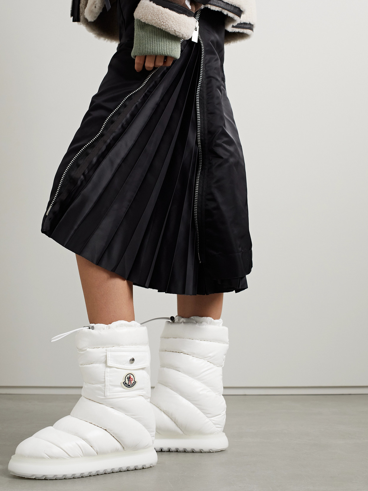 Moncler Gaia Quilted Nylon Pocket Snow Boots In White
