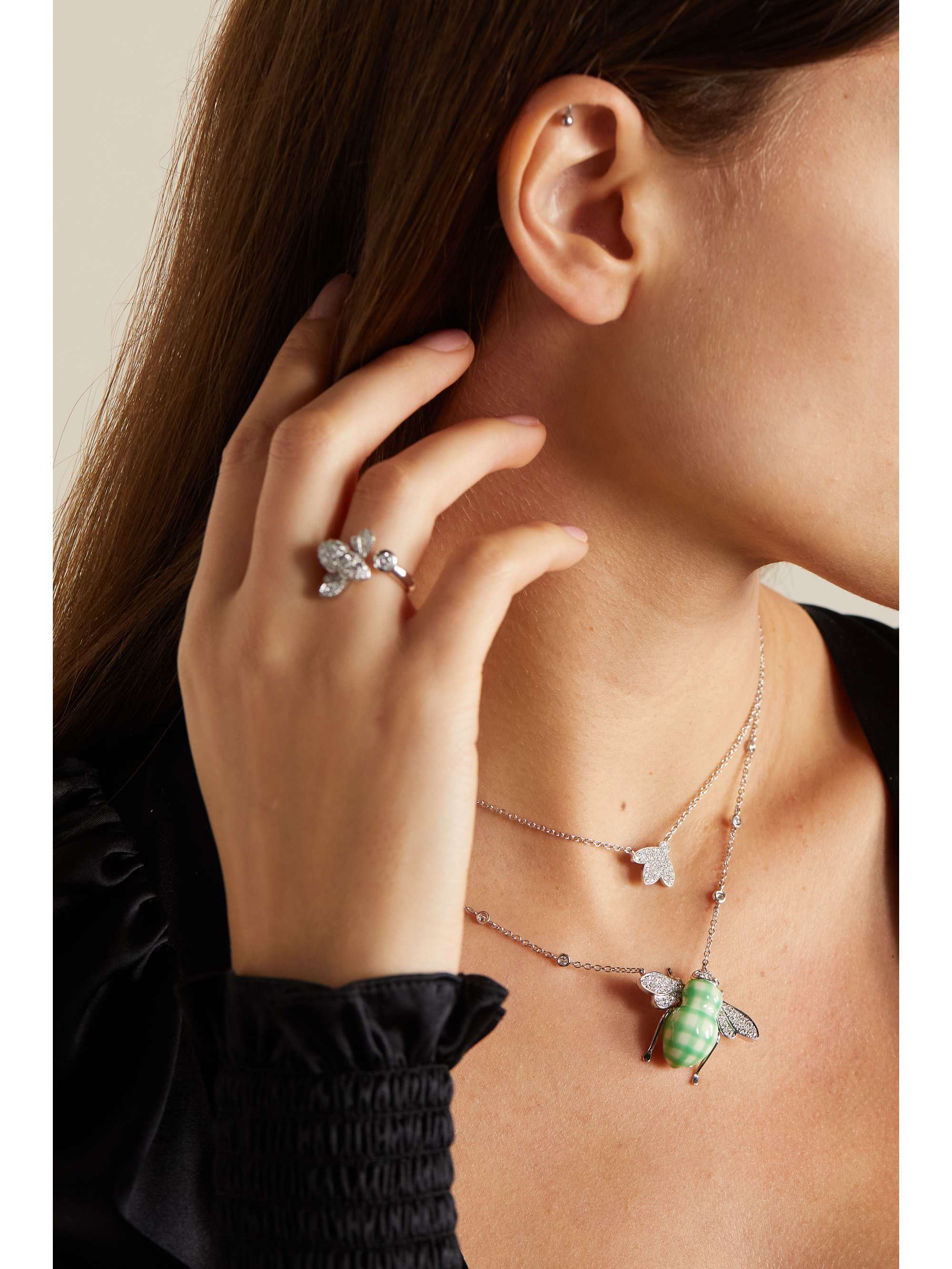SABBADINI Vichy Bee 18-karat white gold, enamel and diamond necklace