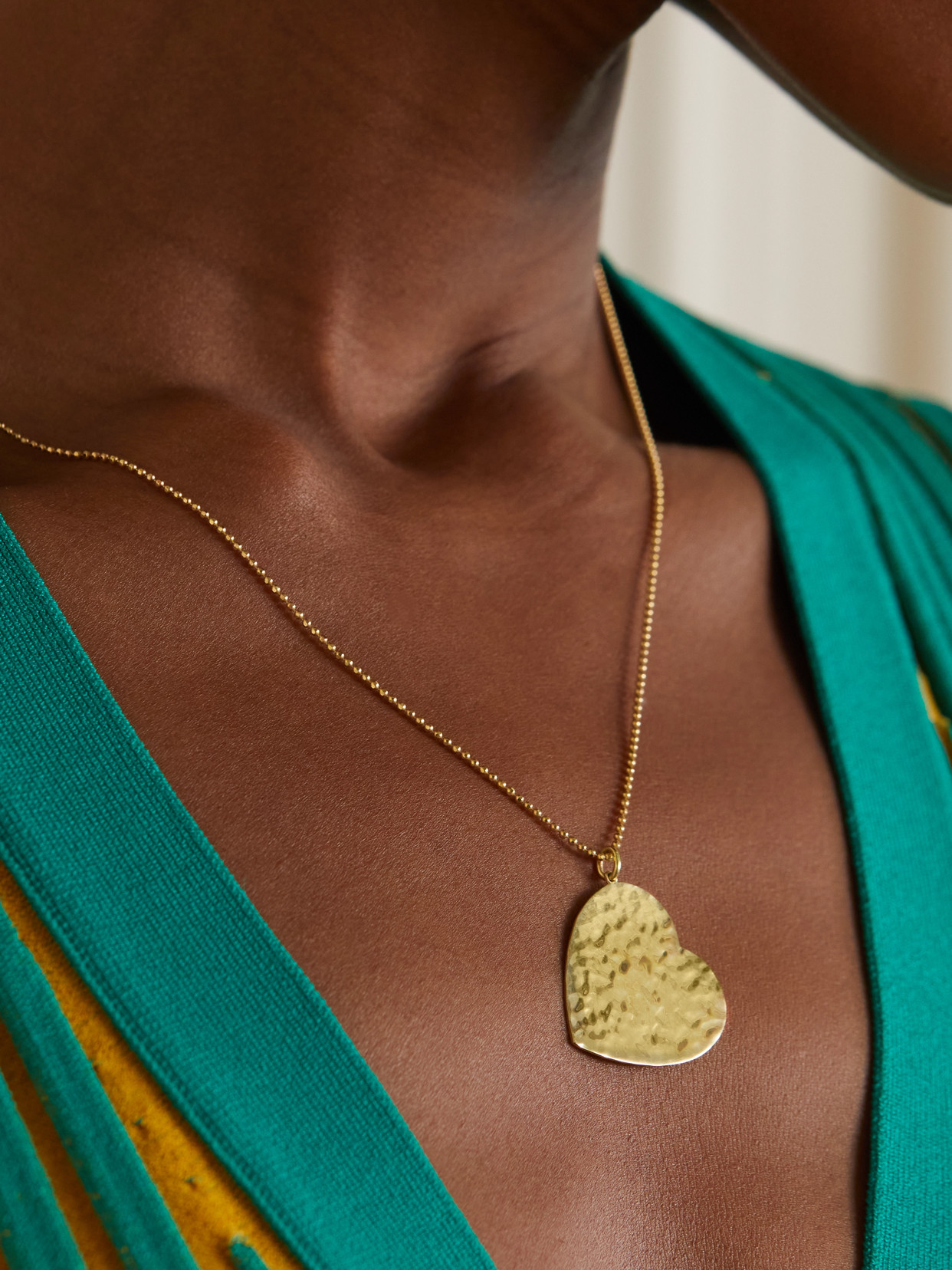 Jennifer Meyer Large Hammered Heart 18-karat Gold Necklace In Gold