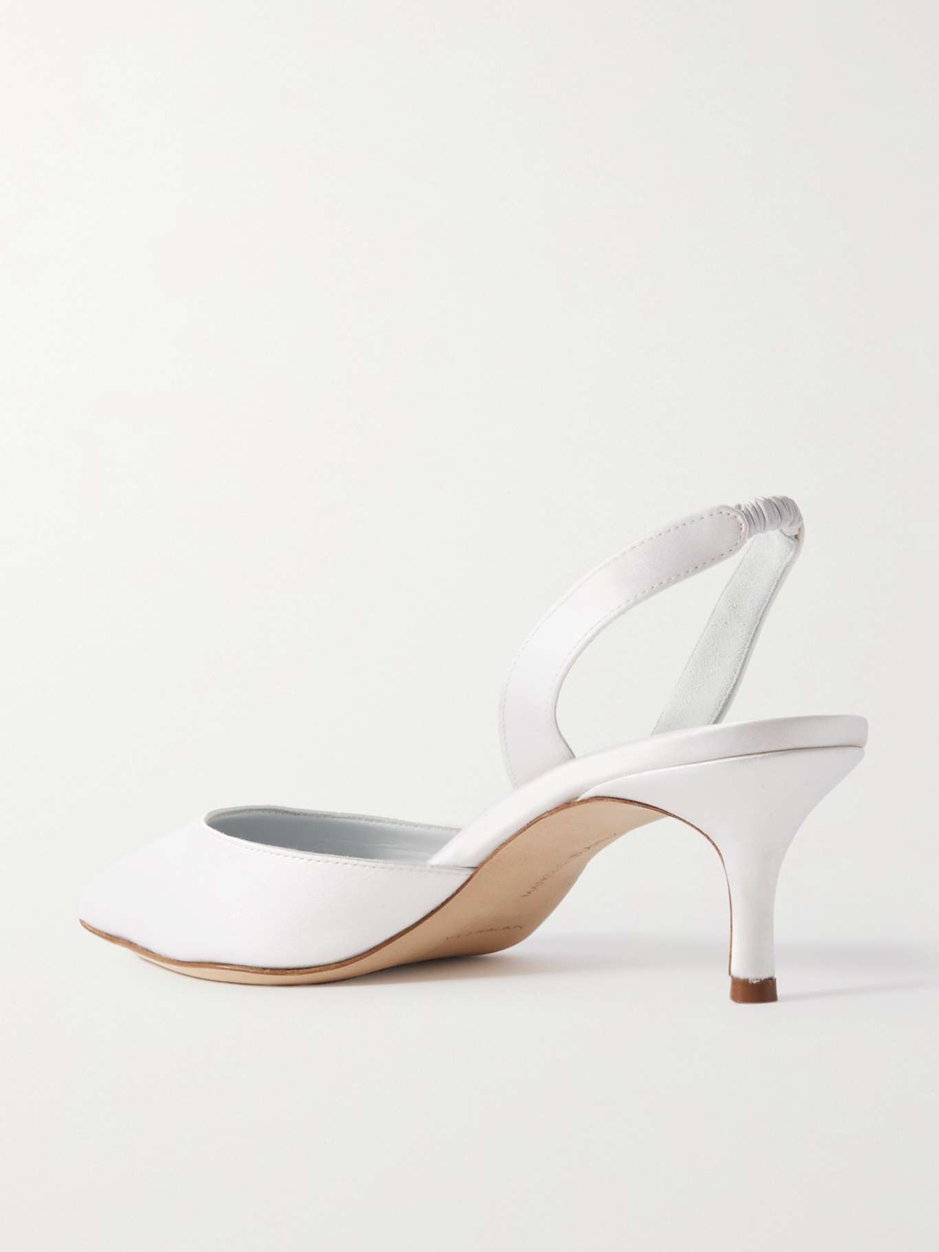 Carolyne Pumps