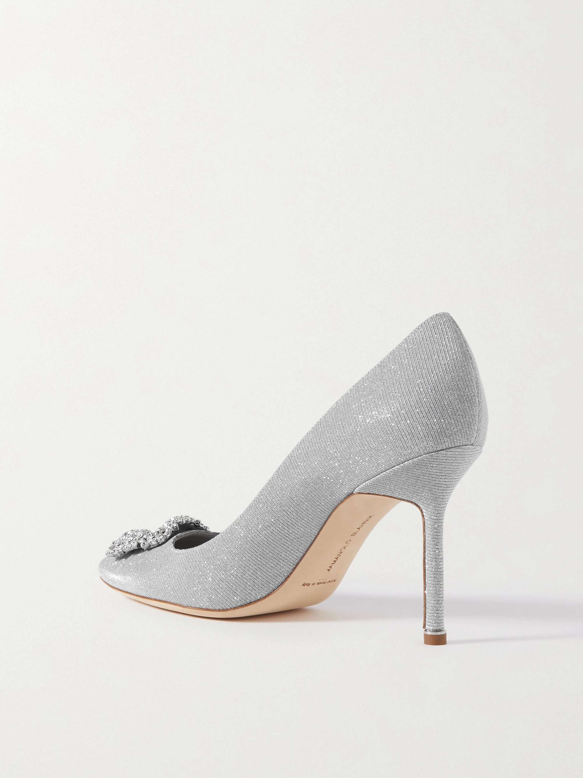 MANOLO BLAHNIK Hangisi 90 Pumps aus Satin mit Glitter-Finish und Verzierung