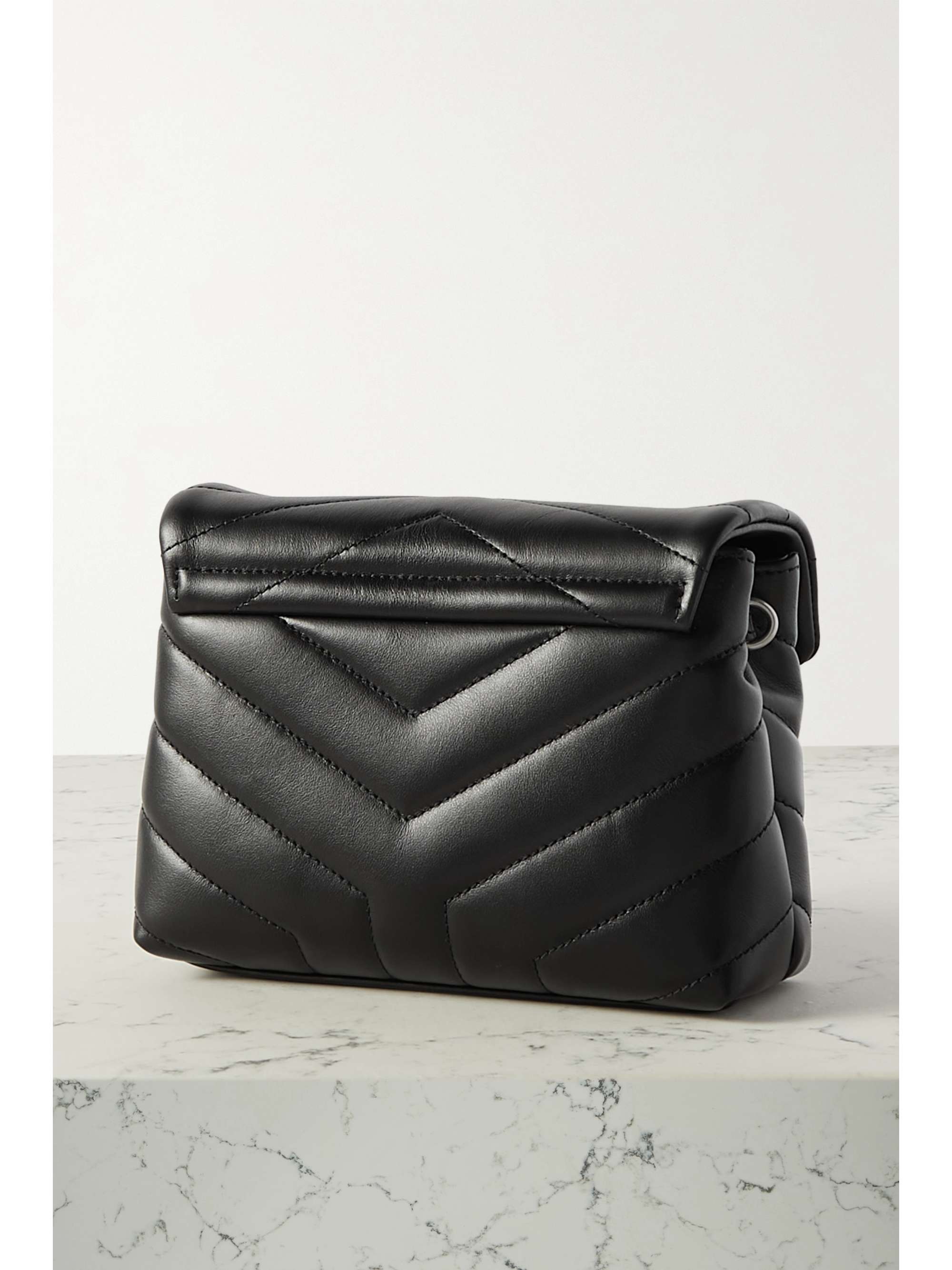SAINT LAURENT Loulou Toy Schultertasche aus gestepptem Leder