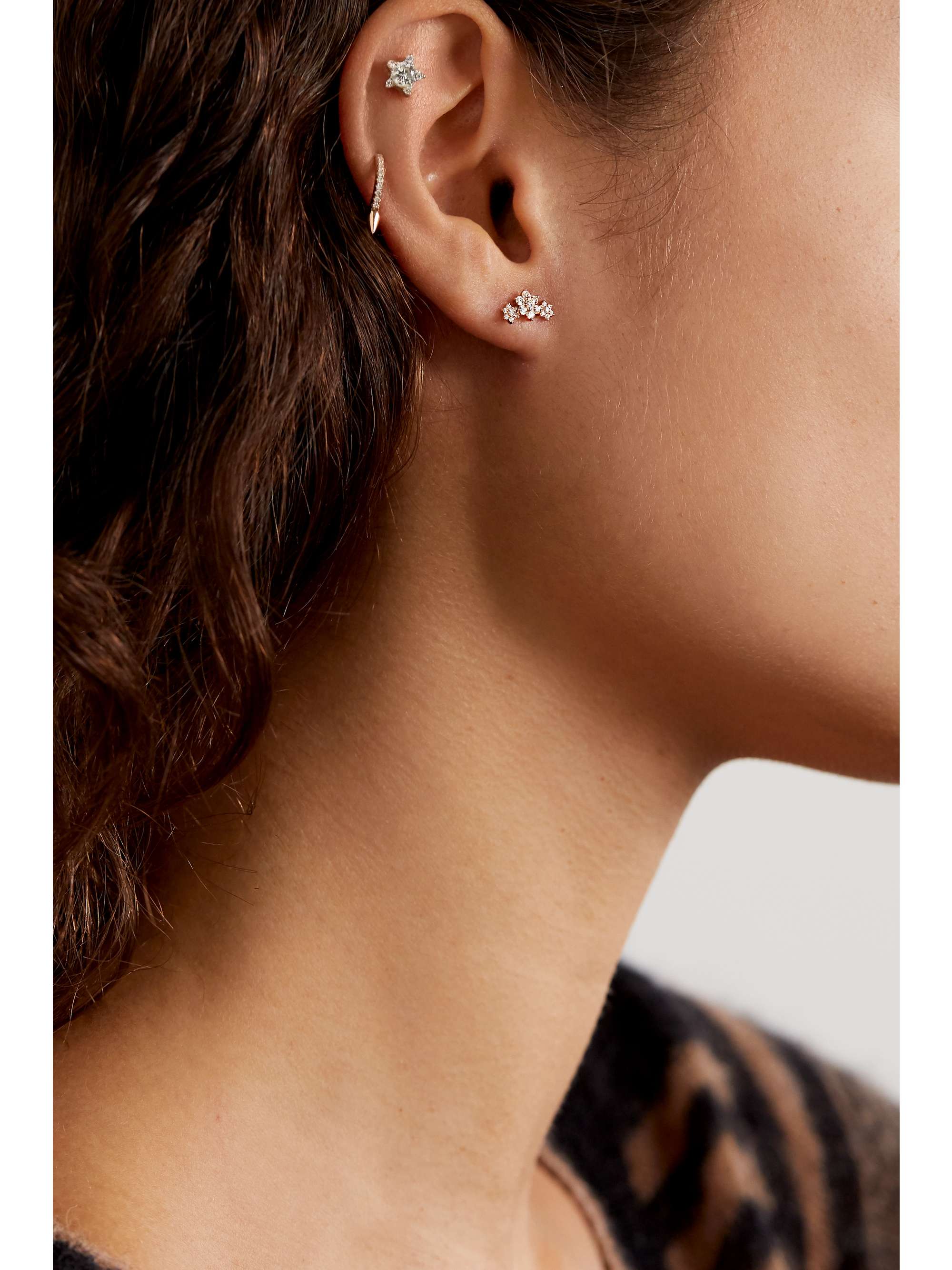 MARIA TASH Flower Garland 18-karat white gold diamond earring