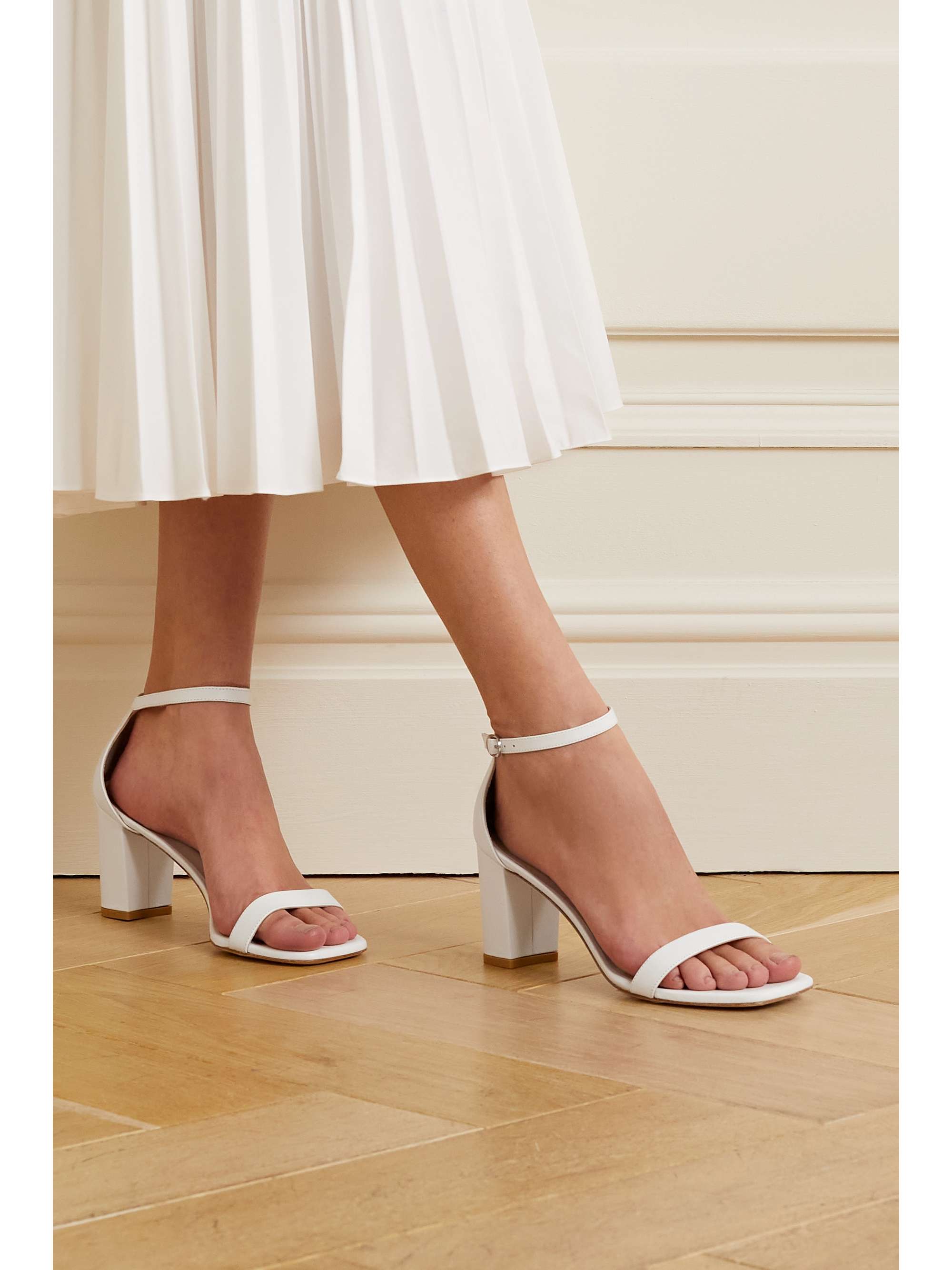 STUART WEITZMAN NudistCurve leather sandals