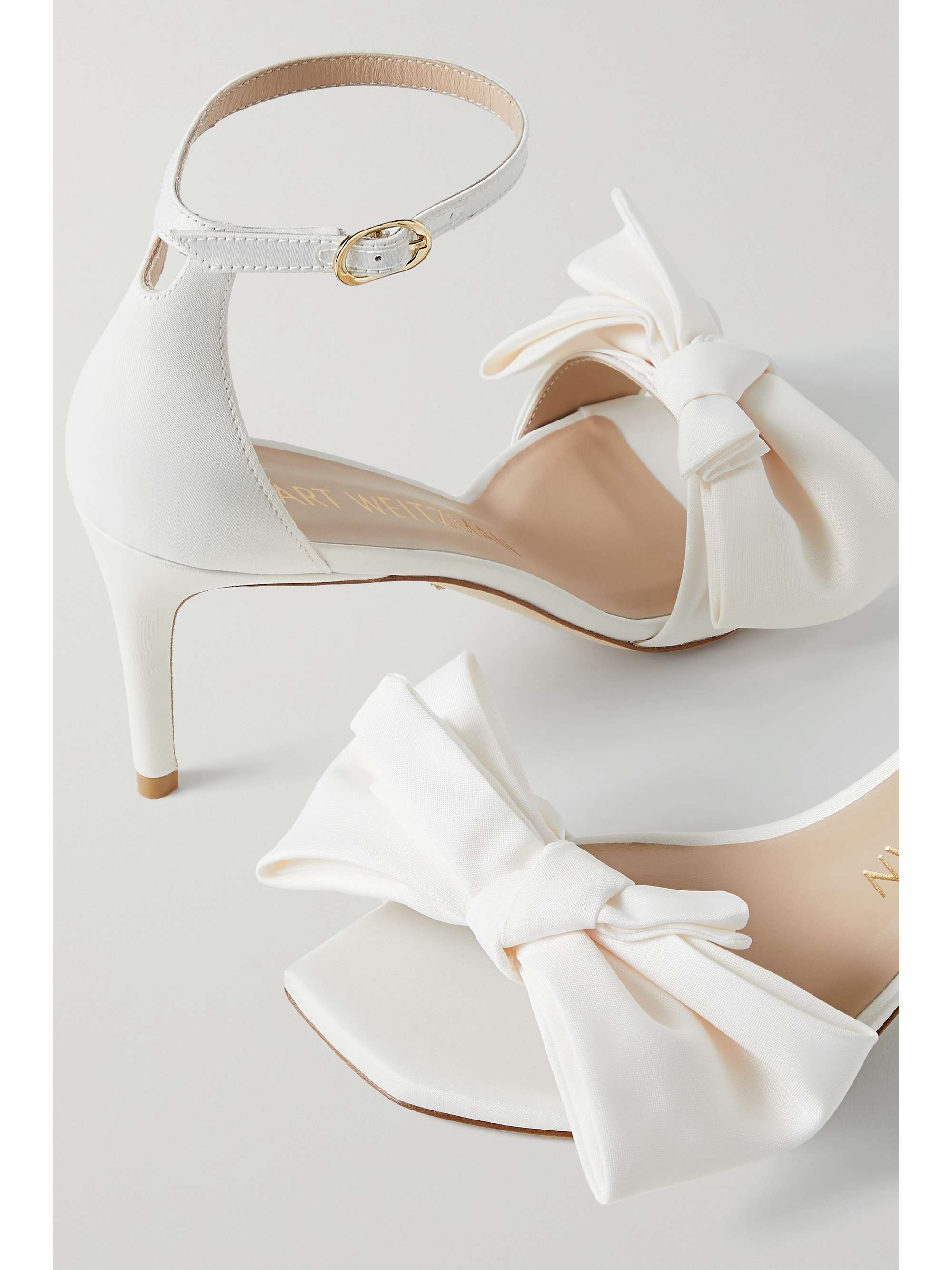 今季ブランド スチュアート ワイツマン レディース サンダル シューズ Nudistcurve Loveknot 100 Sandals Ivory  IVO