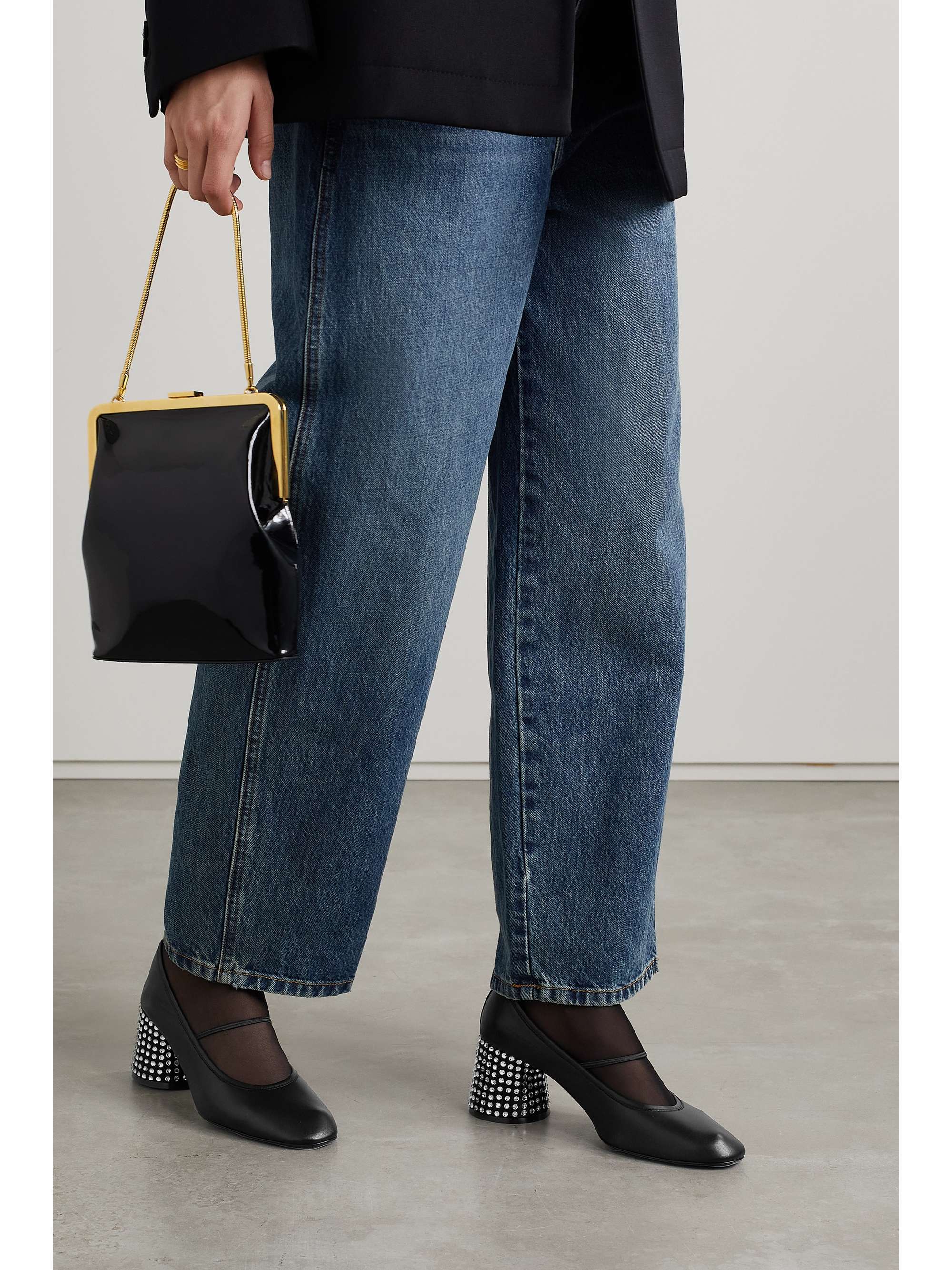 KHAITE Lorimer Mary-Jane-Pumps aus Lackleder mit Kristallen