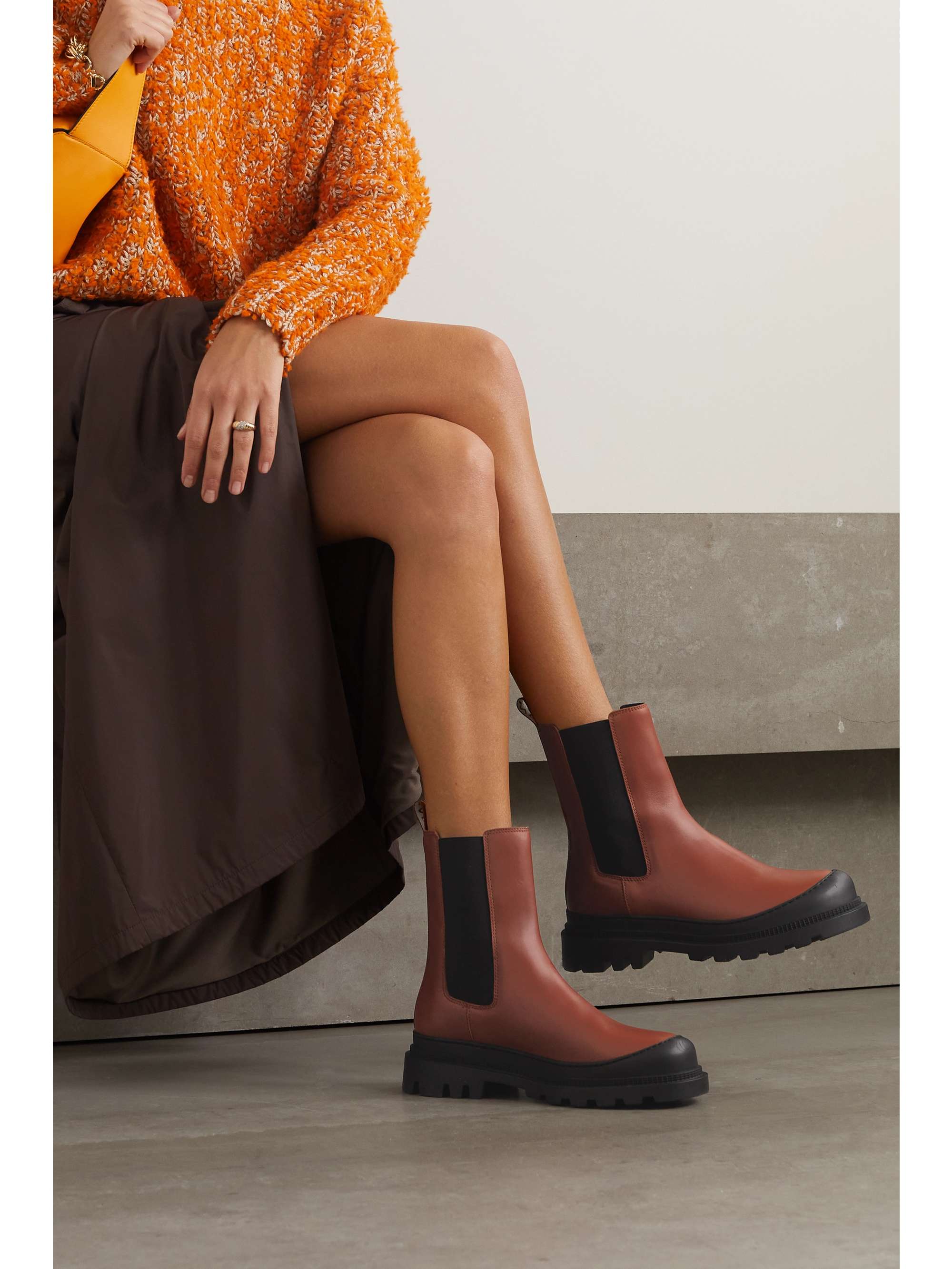 sendt skilsmisse Bugt LOEWE Webbing-trimmed leather Chelsea boots | NET-A-PORTER