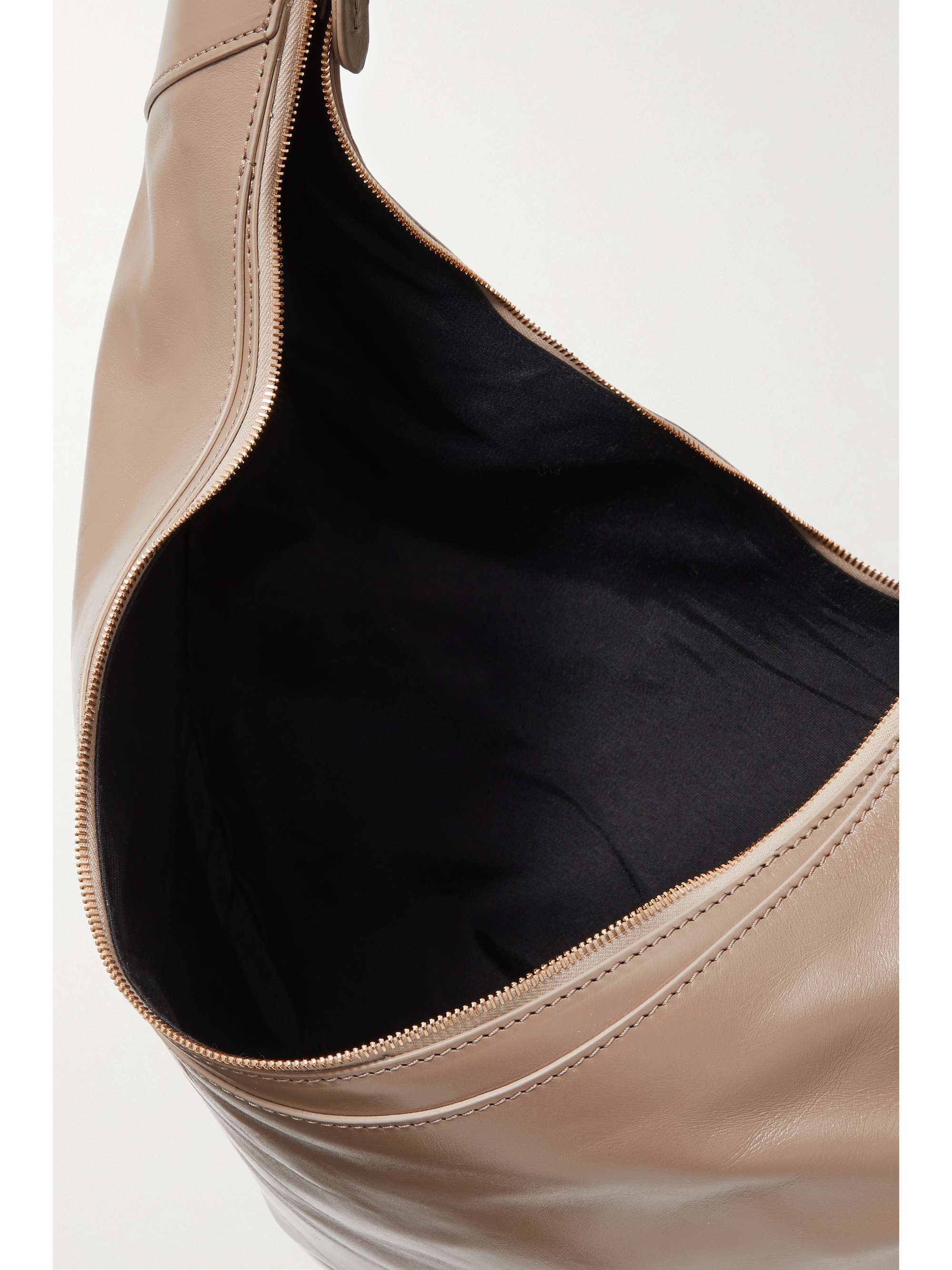 KHAITE August Schultertasche aus Leder