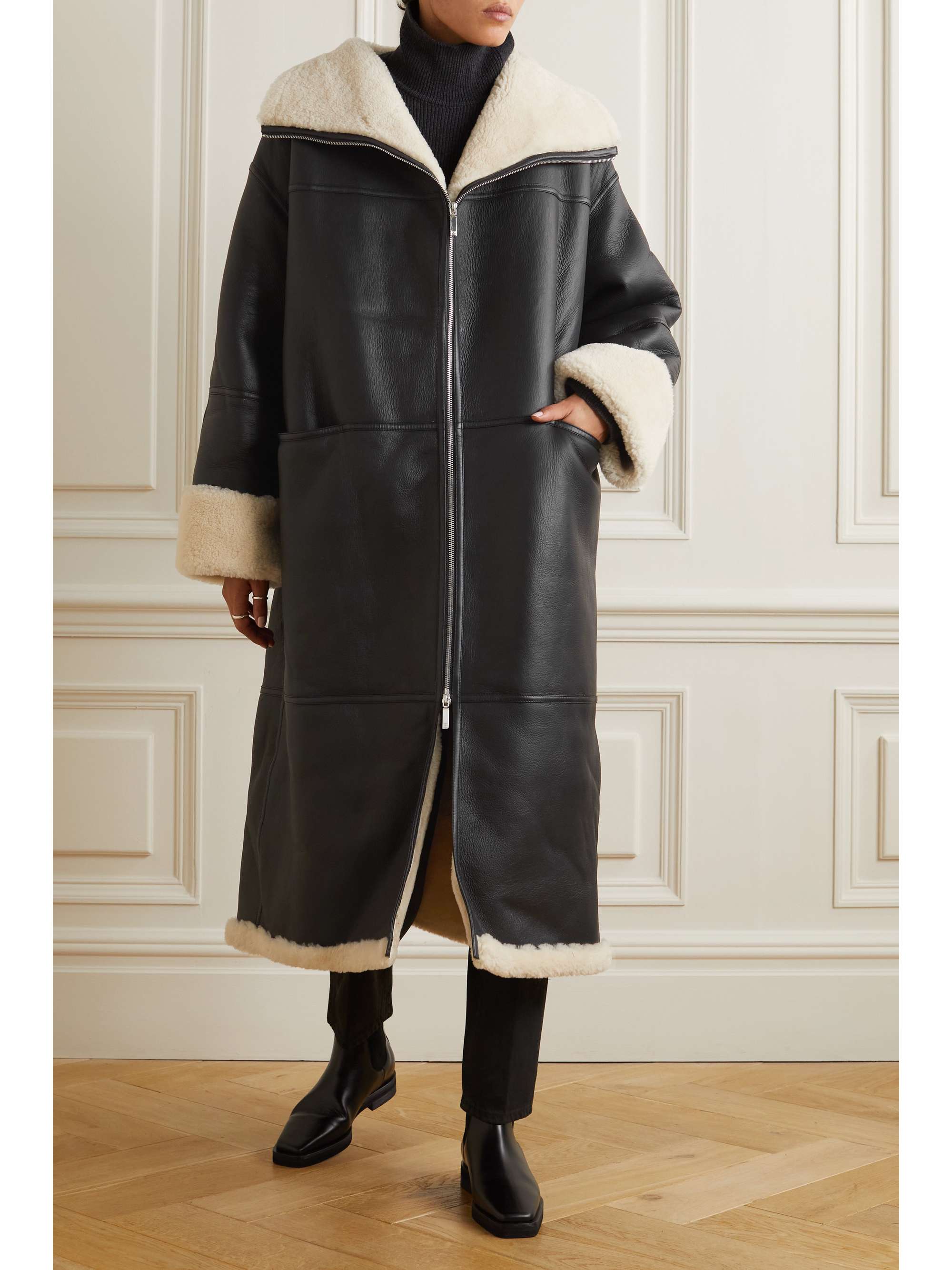 TOTEME Signature Mantel aus Shearling