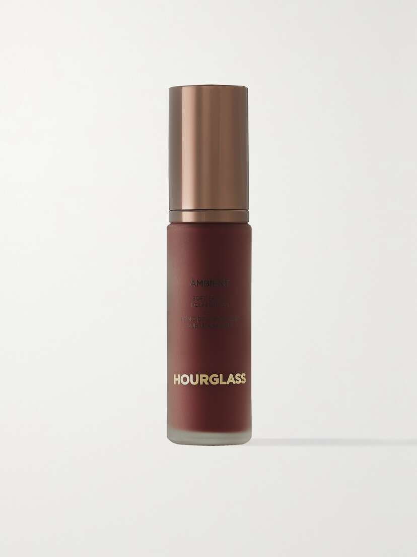 Hourglass Ambient Soft Glow Liquid Foundation - 17, 30ml
