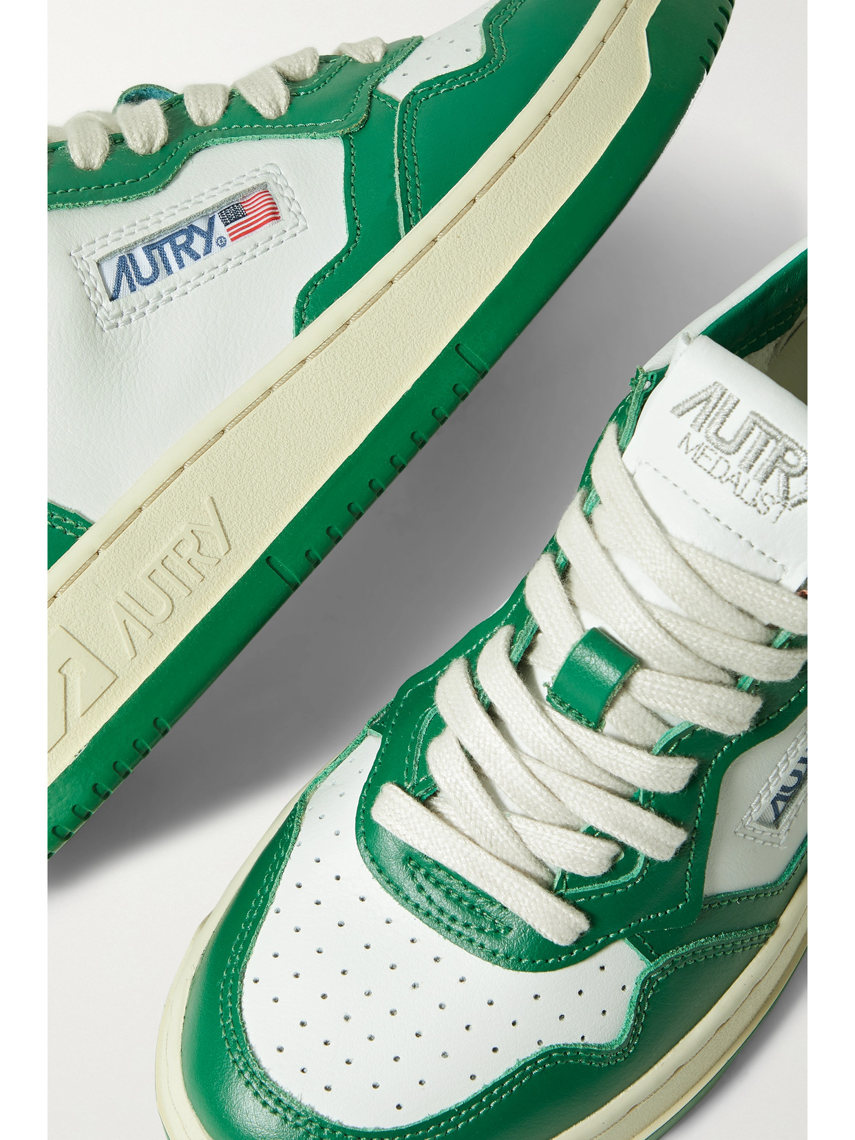 Autry Medalist Low Two-tone Leather Sneakers In Green