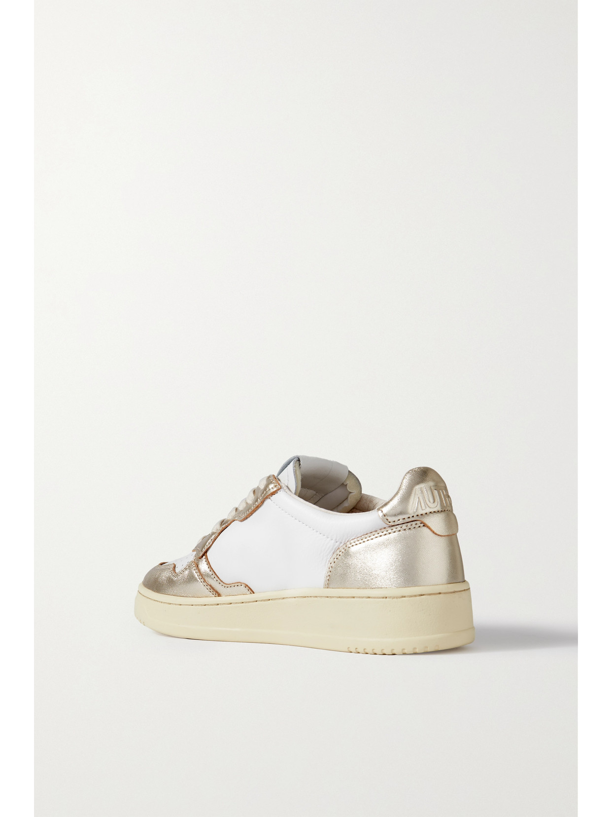 Autry Medalist Low Metallic Leather Sneakers In Gold