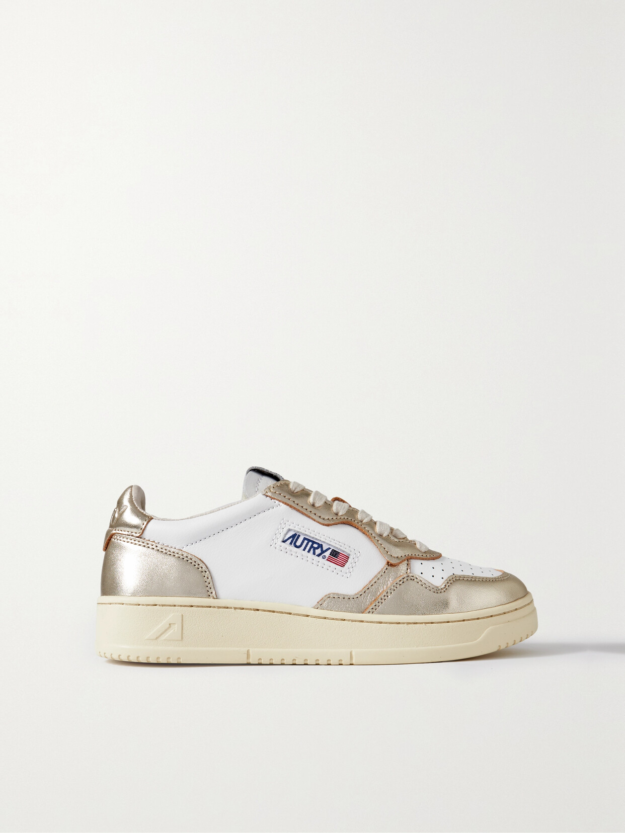 Autry Medalist Low Metallic Leather Sneakers In Gold