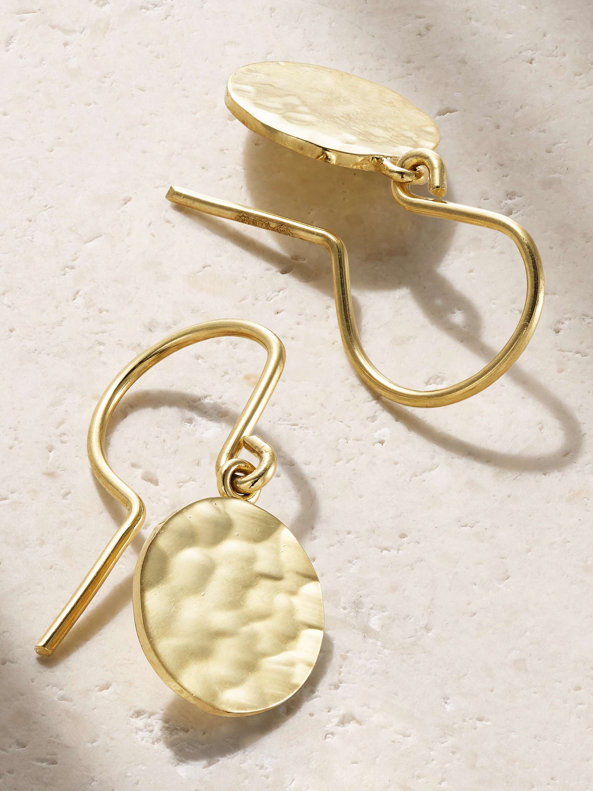 JENNIFER MEYER Mini Hammered Disc 18-karat gold earrings