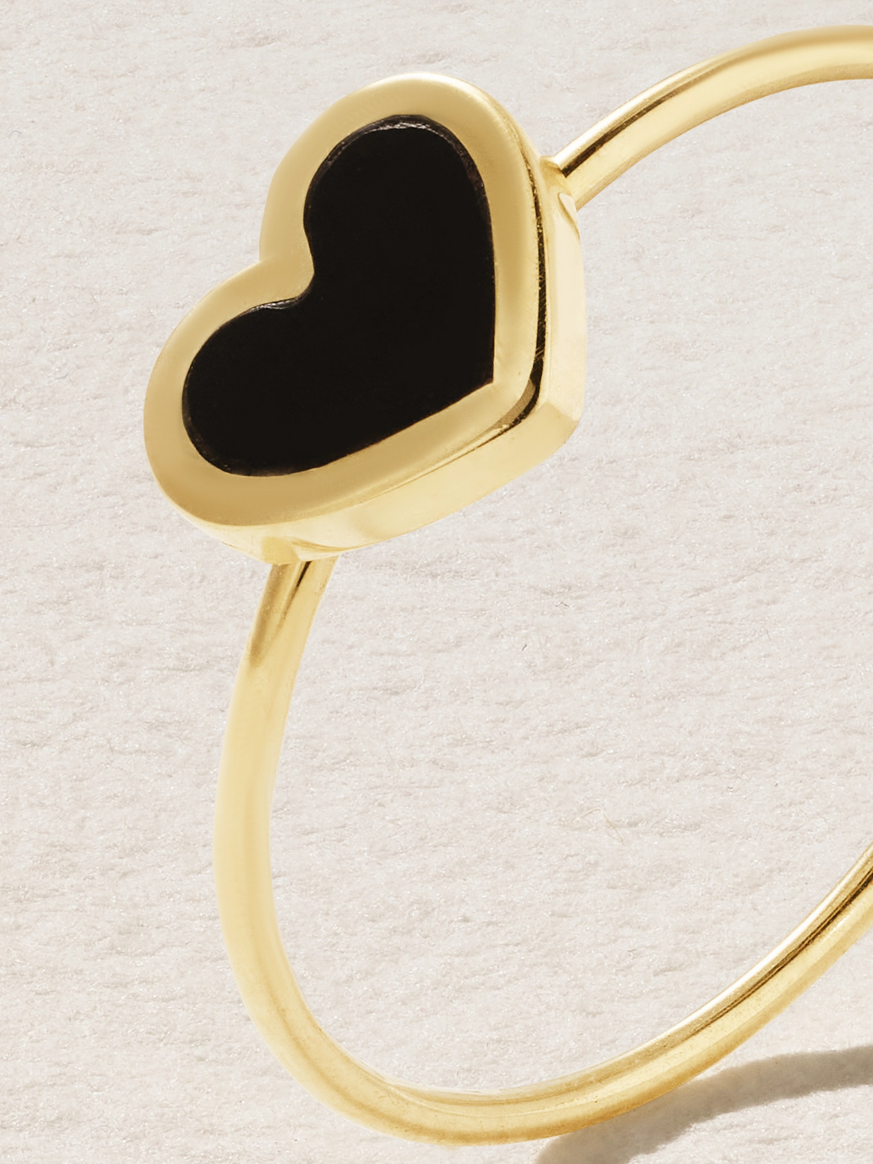 Jennifer Meyer Extra Small Heart 18-karat Gold Onyx Ring In Gold