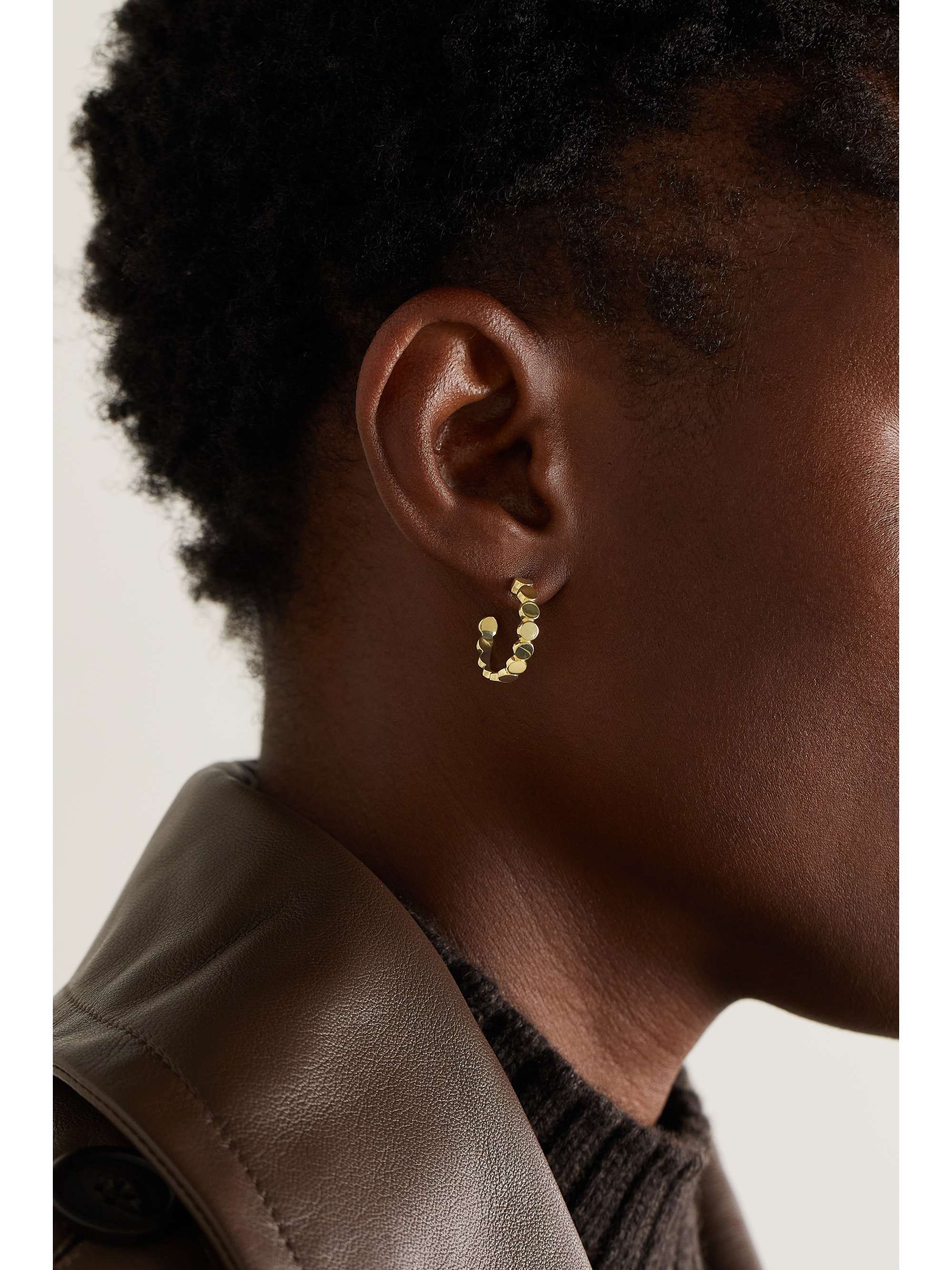 JENNIFER MEYER Small Circle Link 18-karat gold hoop earrings