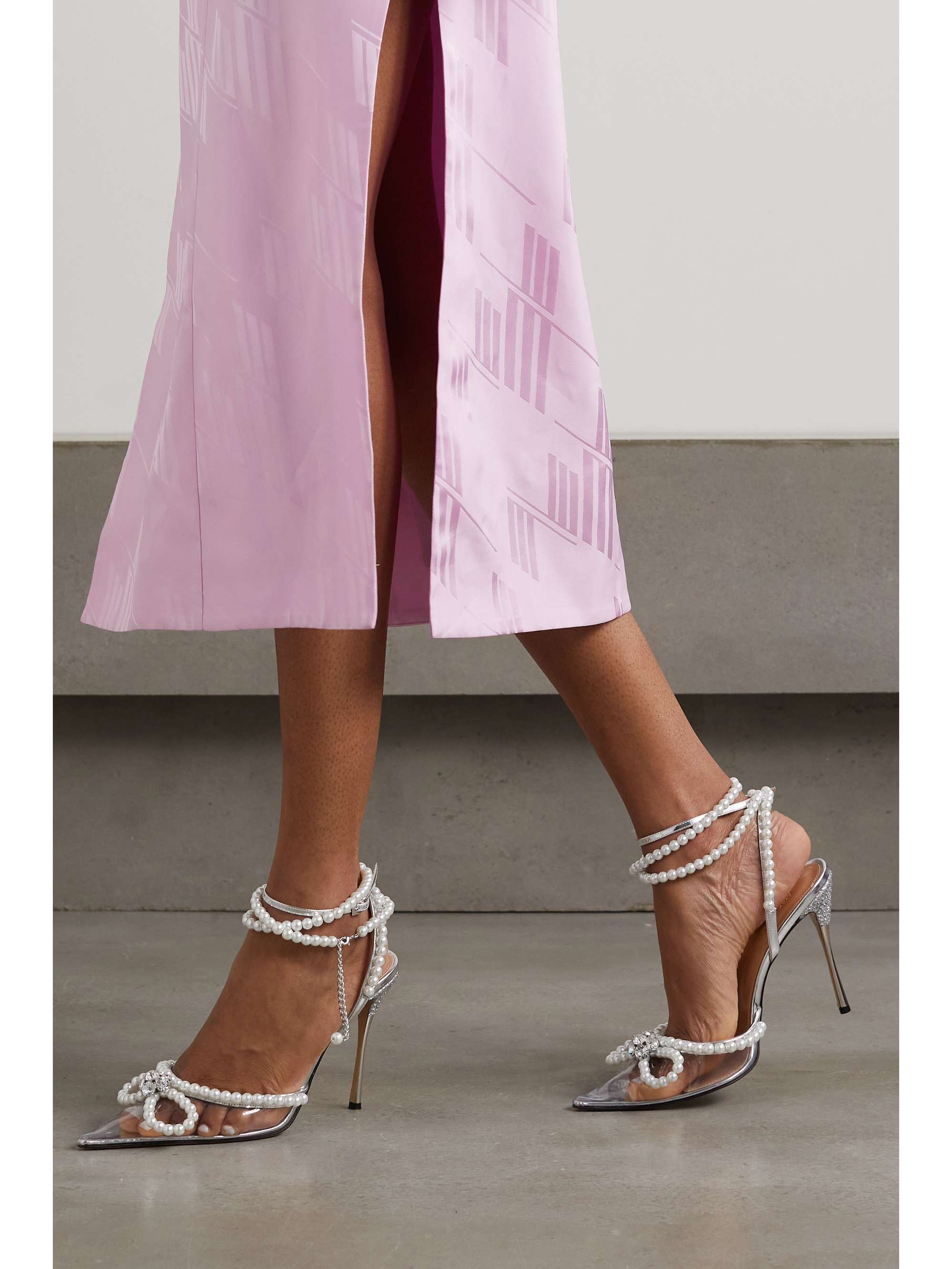 MACH & MACH Pearl Bow crystal-embellished metallic leather and PVC pumps