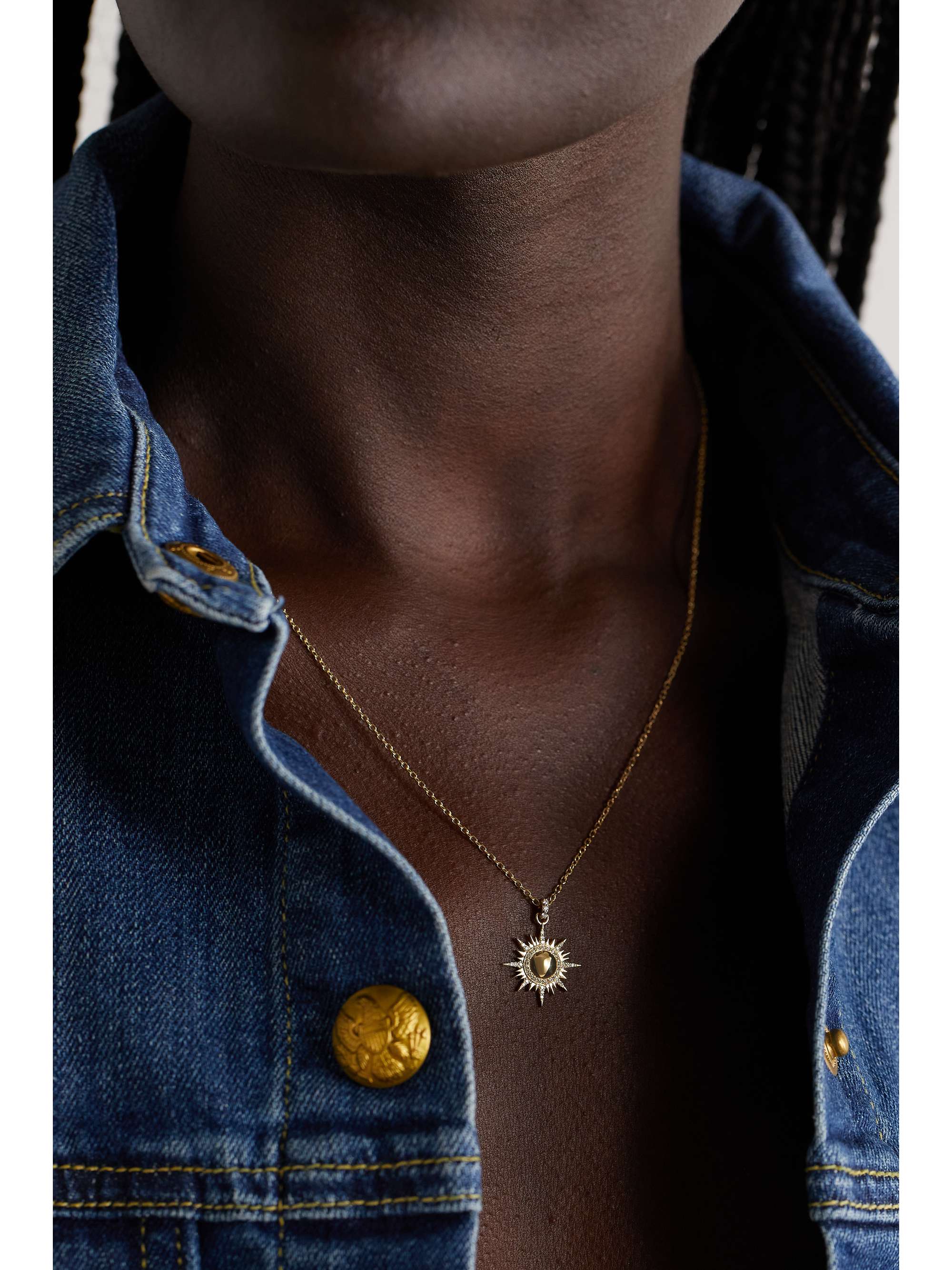 Mini Il Sole 18 karat gold diamond necklace