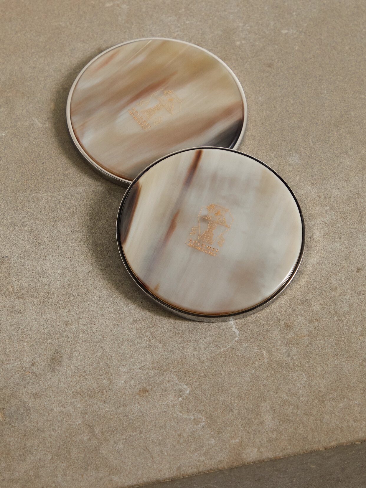 Brunello Cucinelli Set Of Two Horn And Suede Coasters In Gray