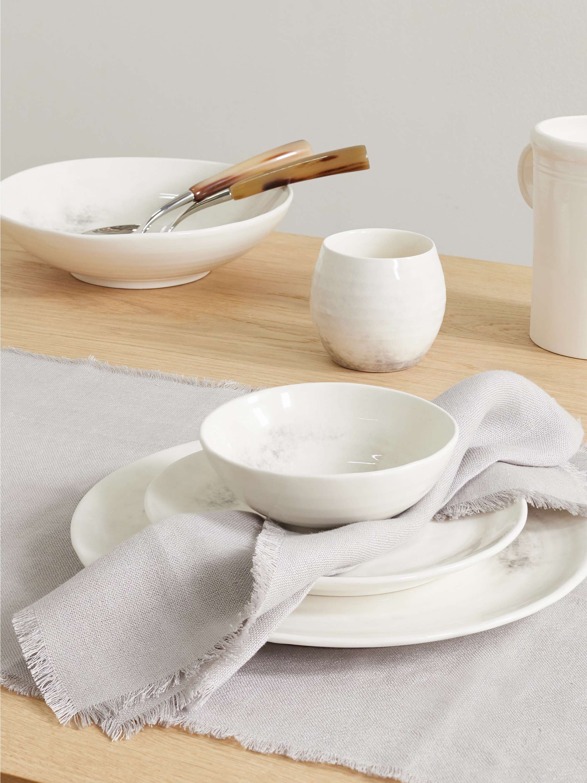BRUNELLO CUCINELLI Frayed linen placemats