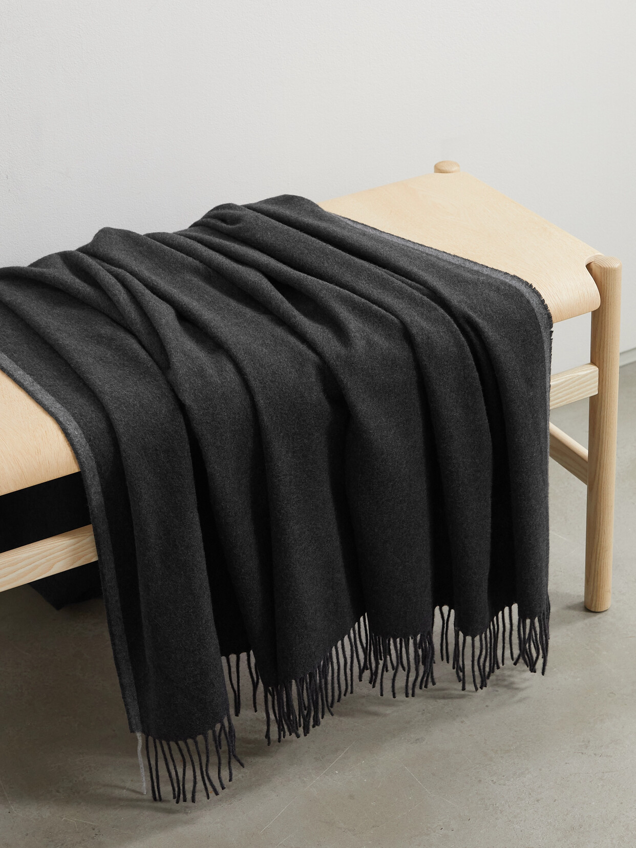 Brunello Cucinelli Fringed Two-tone Cashmere Travel Blanket In Gray