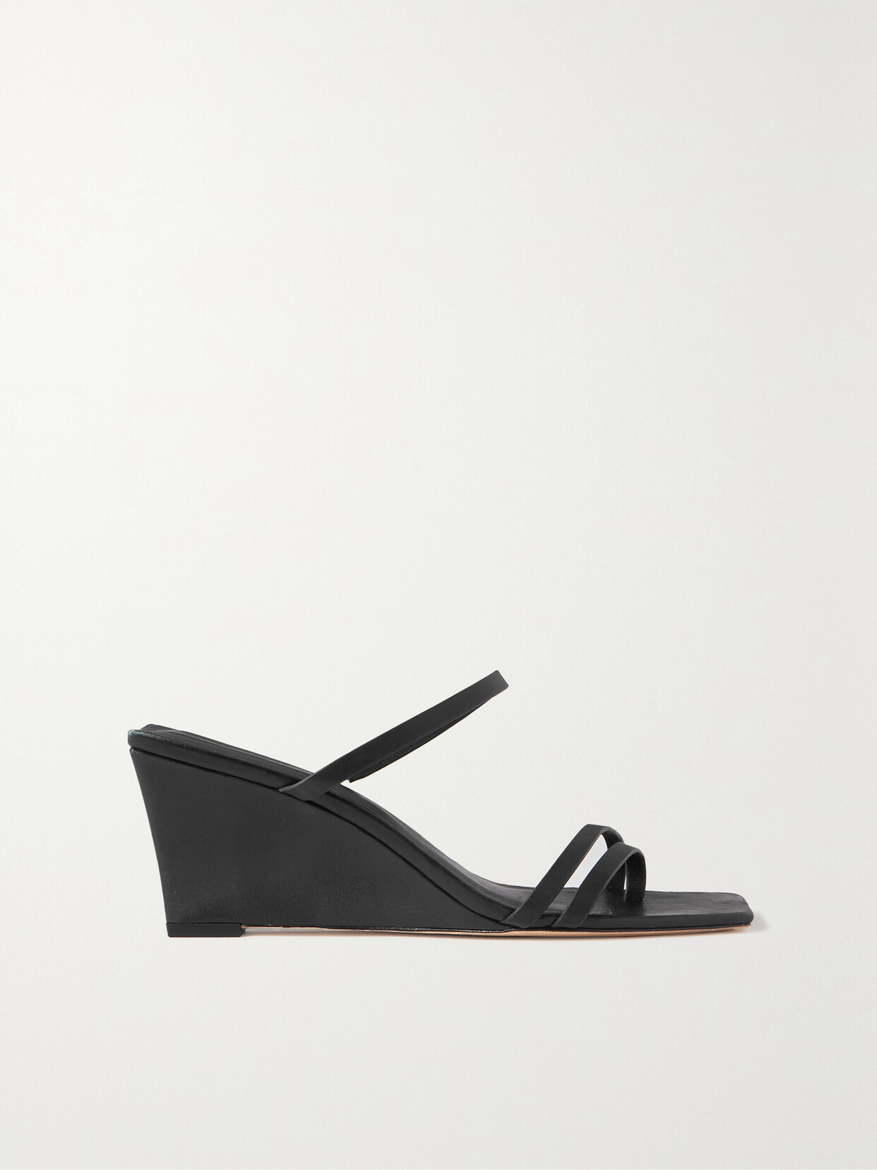 ST. AGNI - Leather Wedge Sandals - Black